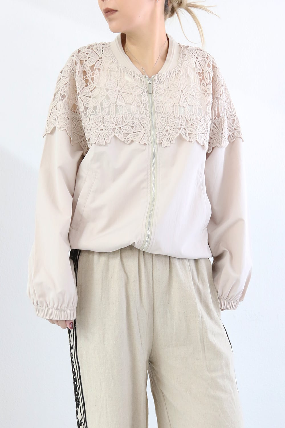 花エンブロブルゾン/ Flower Embroidered Blouson(W25P6001H)