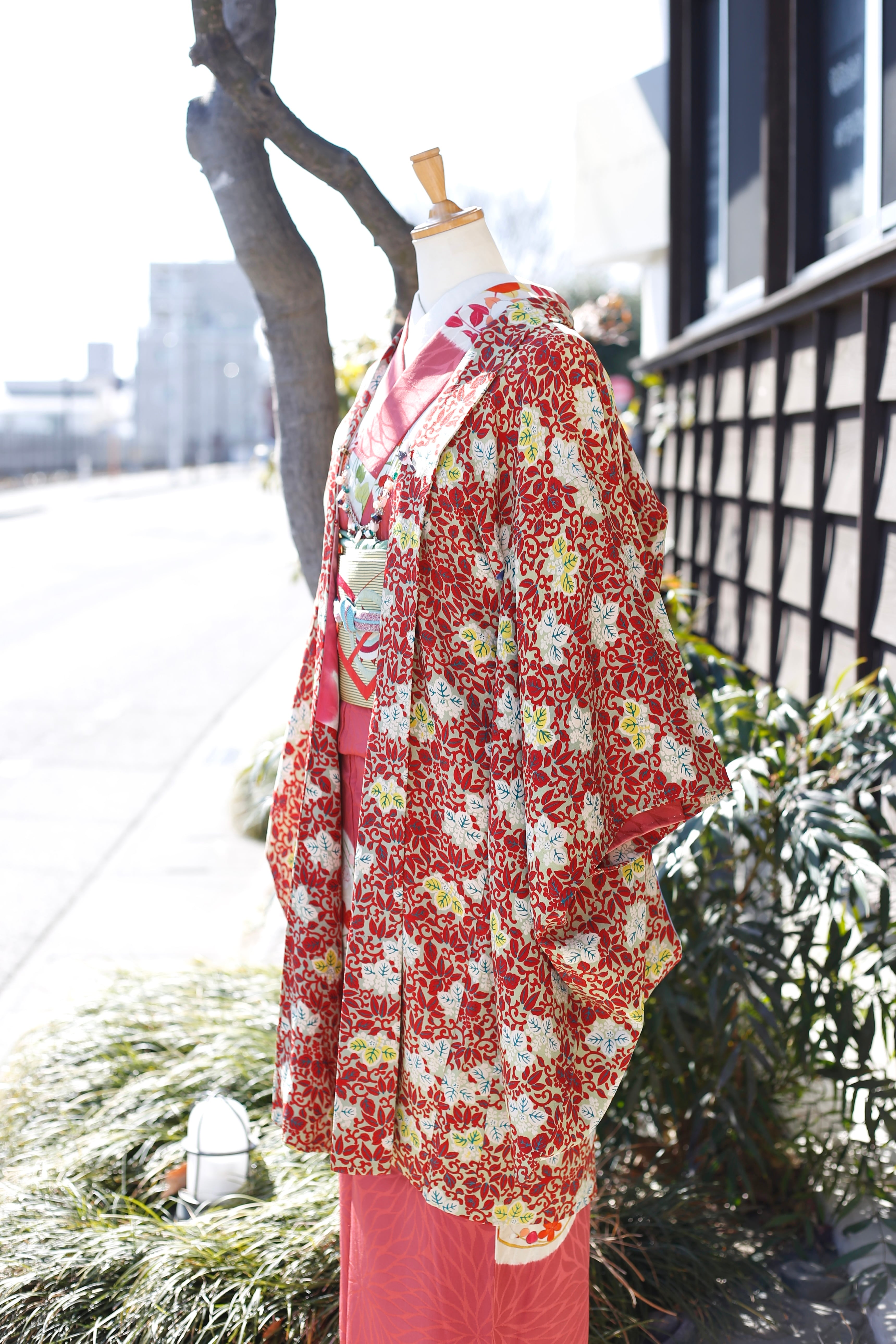 アンティーク孔雀羽柄長羽織しつけ糸付美品✨羽織紐なし身丈82 アンティーク孔雀羽柄長羽織しつけ糸付美品✨羽織紐なし身丈82