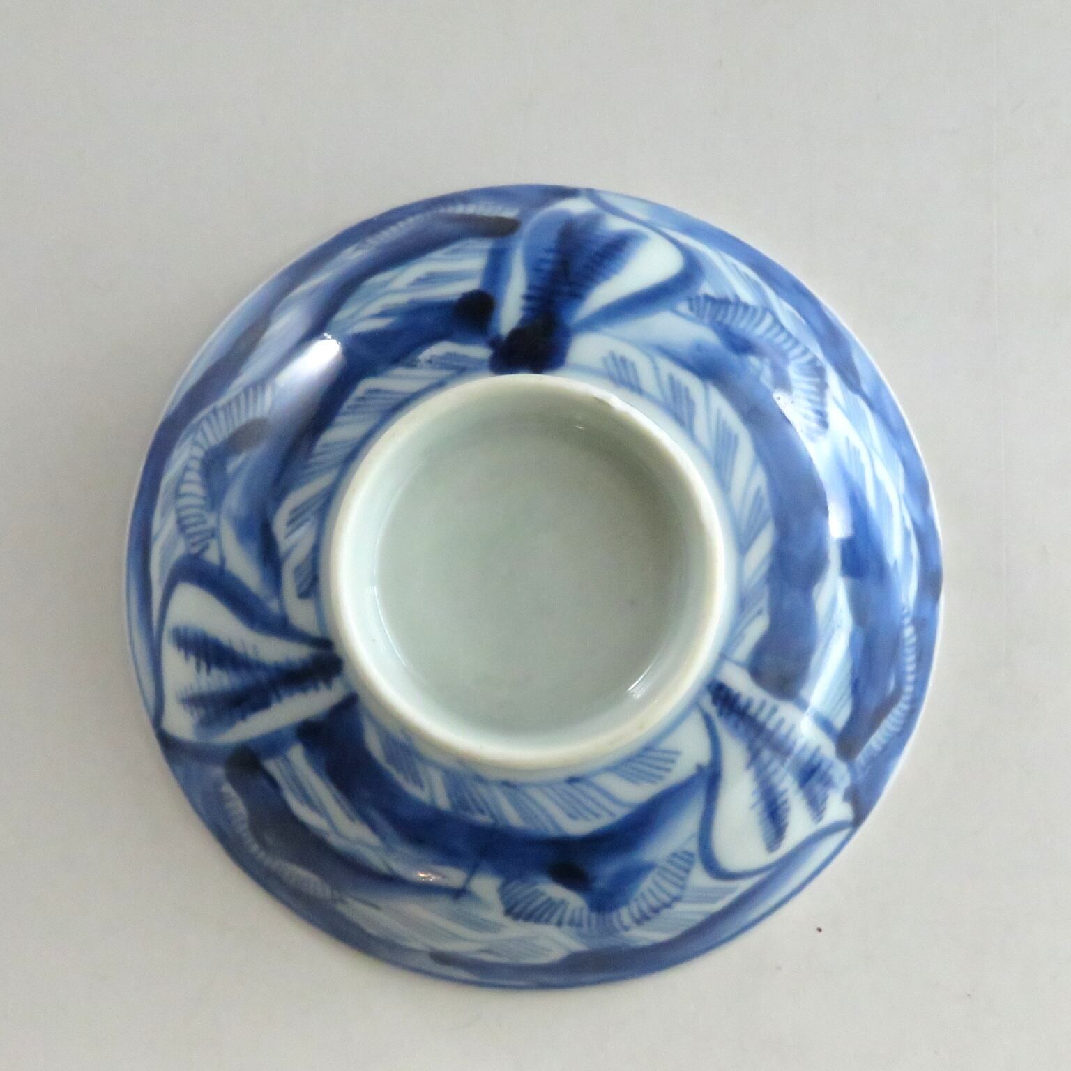 伊万里焼(江戸期 1810年頃) 地紋祥瑞染付写 見立て蓋碗 約80cc 江戸