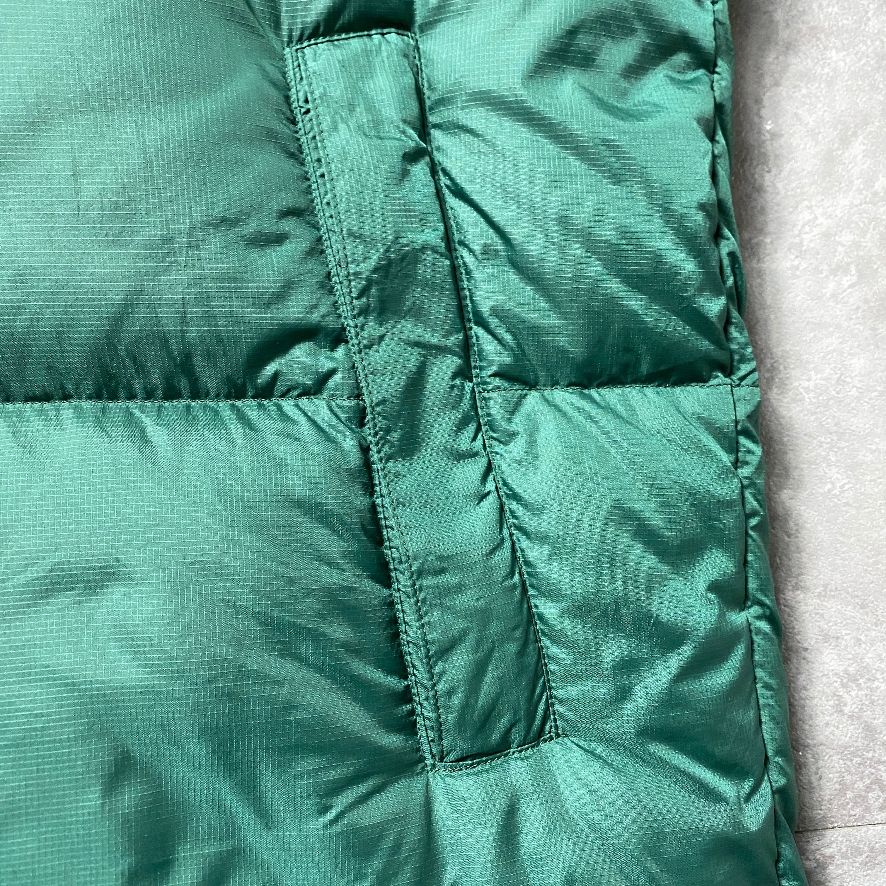 THE NORTH FACE ノースフェイス ヌプシ 刺繍ロゴ グリーン YKKジップ
