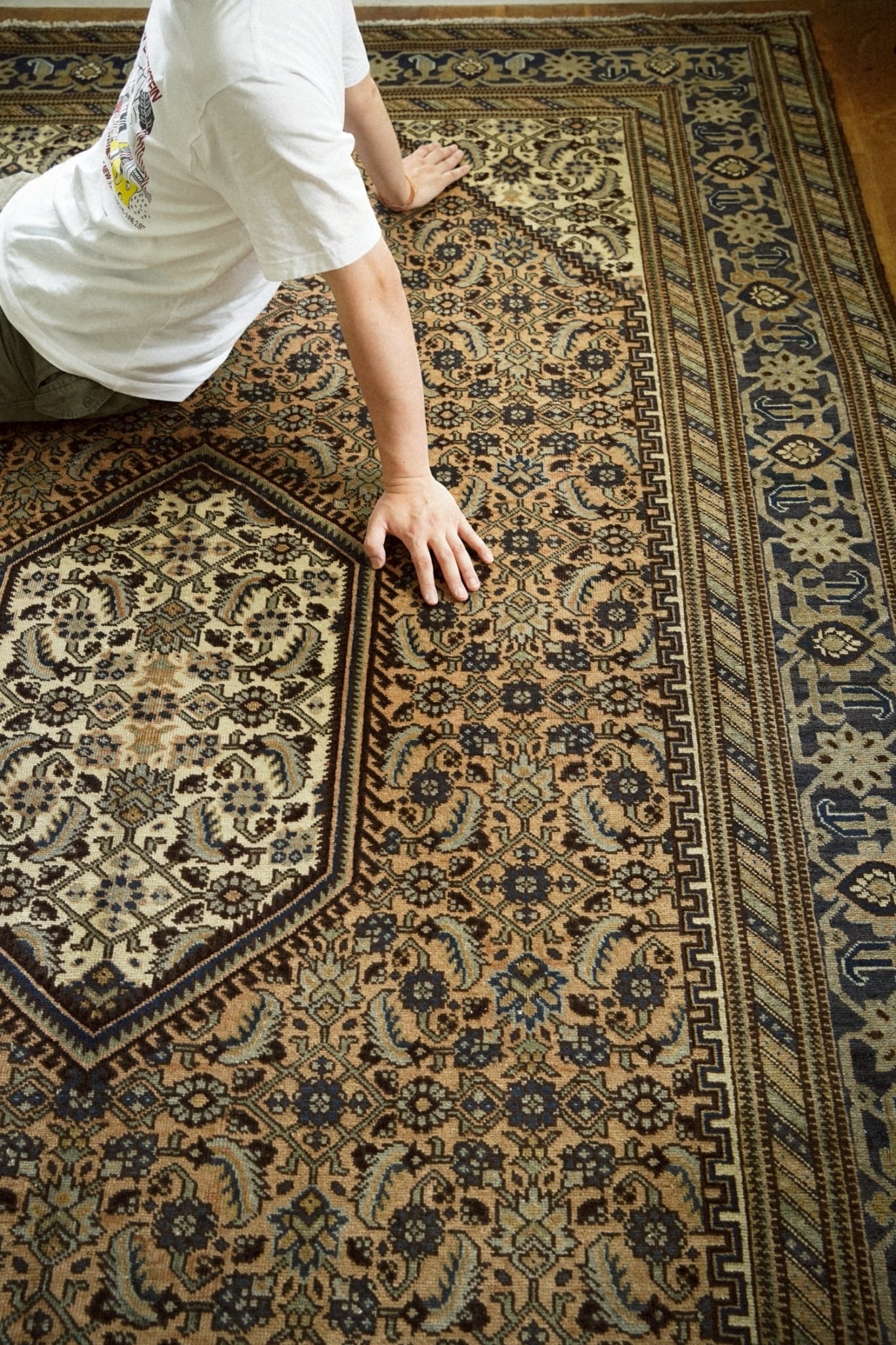2275-Vintage Persian Malayer rug