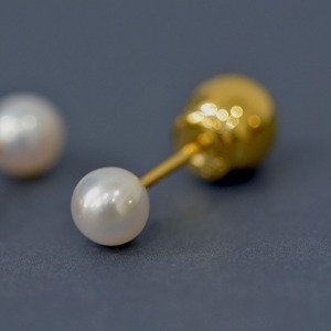 thea　ピアス　ゴールド