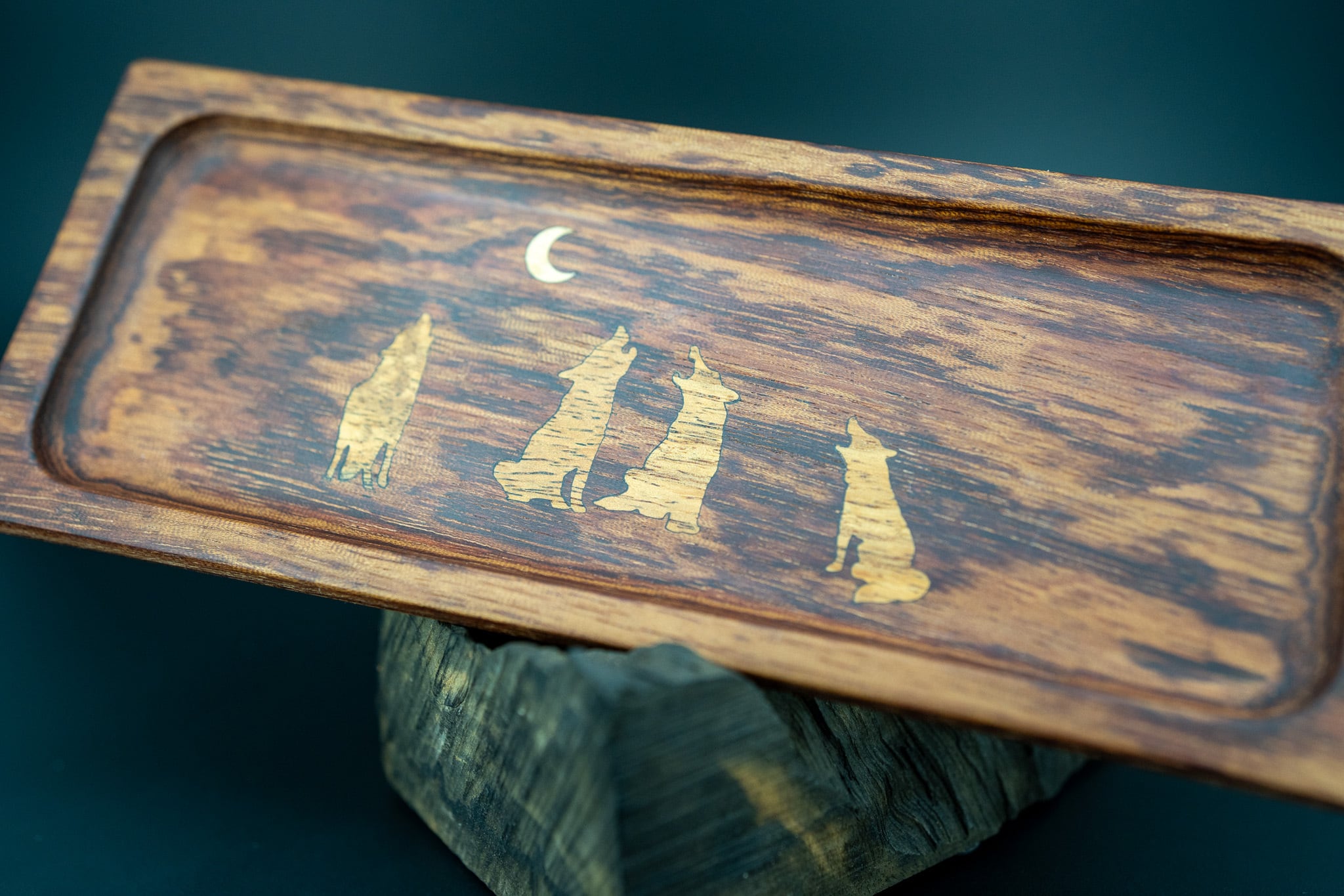 【アフリカの神宿る木】ブビンガ ペントレイ 象嵌 月に吠える