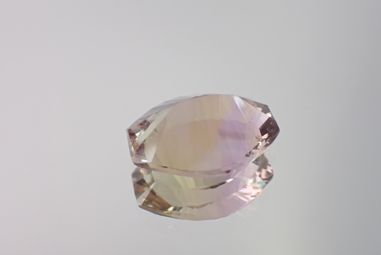 アメトリン(コンケーブカット)　8.84ct　[C5‐384]