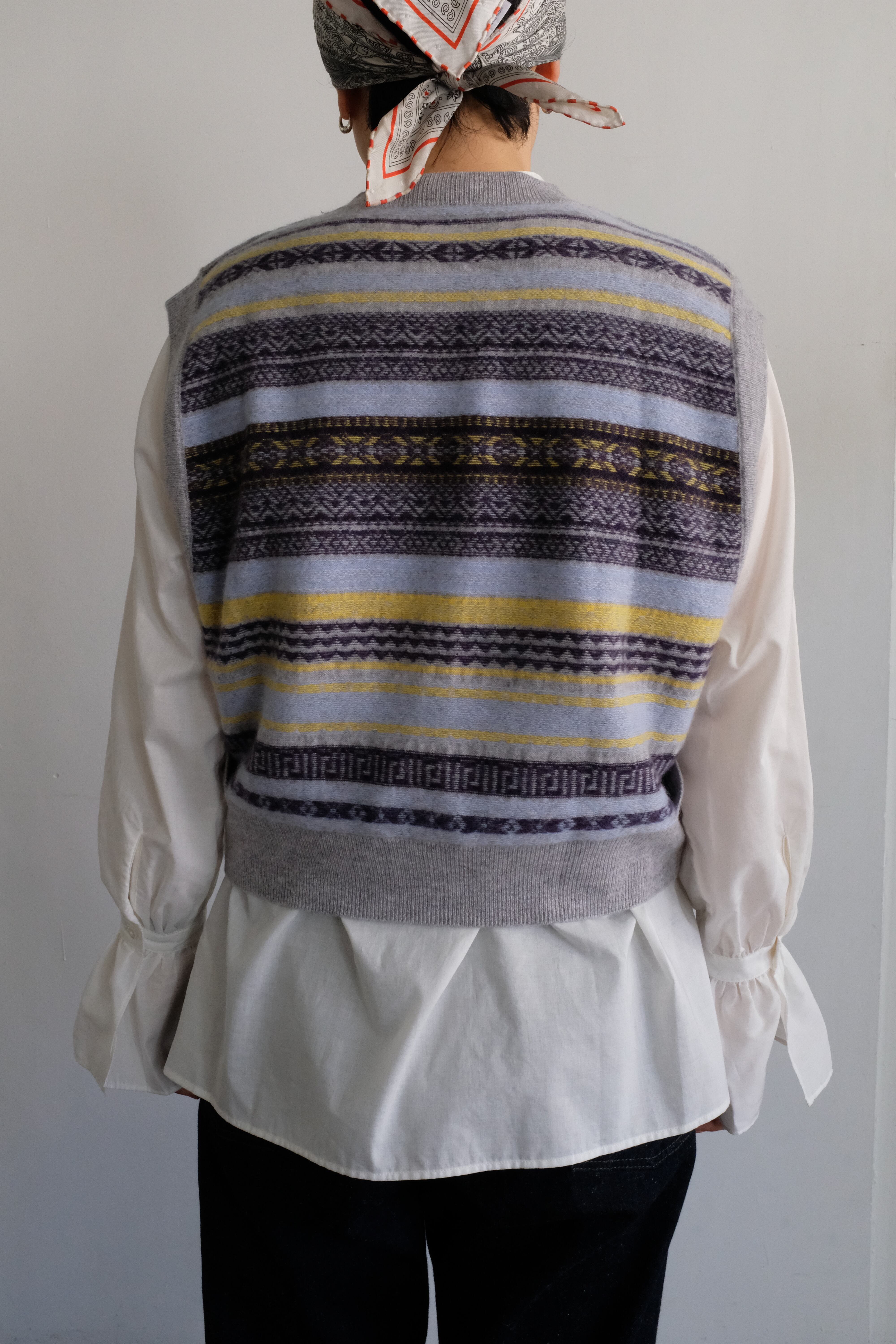 BISOWN] CASHMERE FAIRSLE SHORTVEST / GRAY MIX | YES-姫路の美容院と