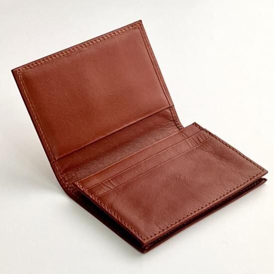 牛本革 名刺入れ 高品質 高級感 50枚 大容量 好印象 ブラウン