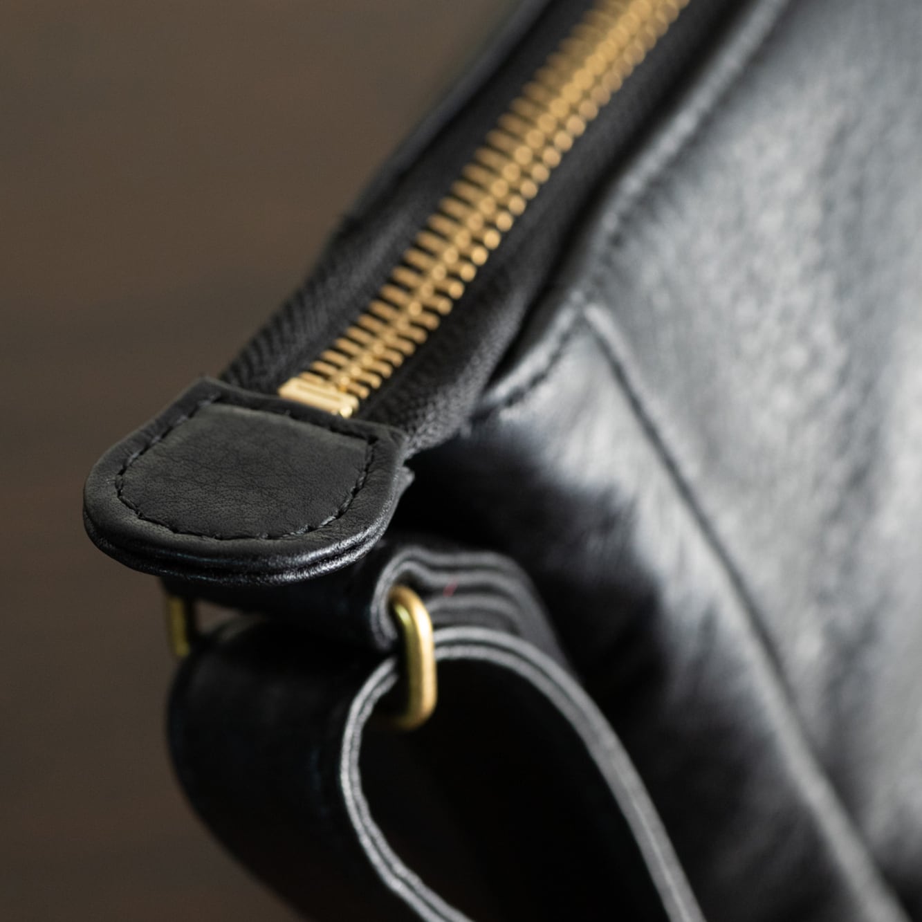 Factelier ショルダーバッグ オリーブレザー2WAYショルダーバッグ/ライトブルー×ネイビー