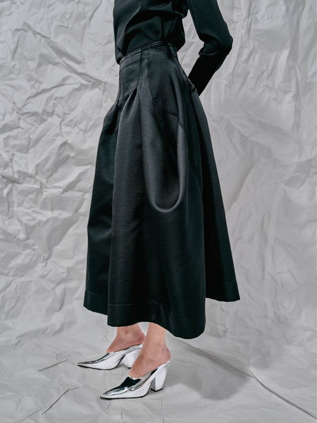divka | レイズド・グログラン ボリュームシルエットスカート