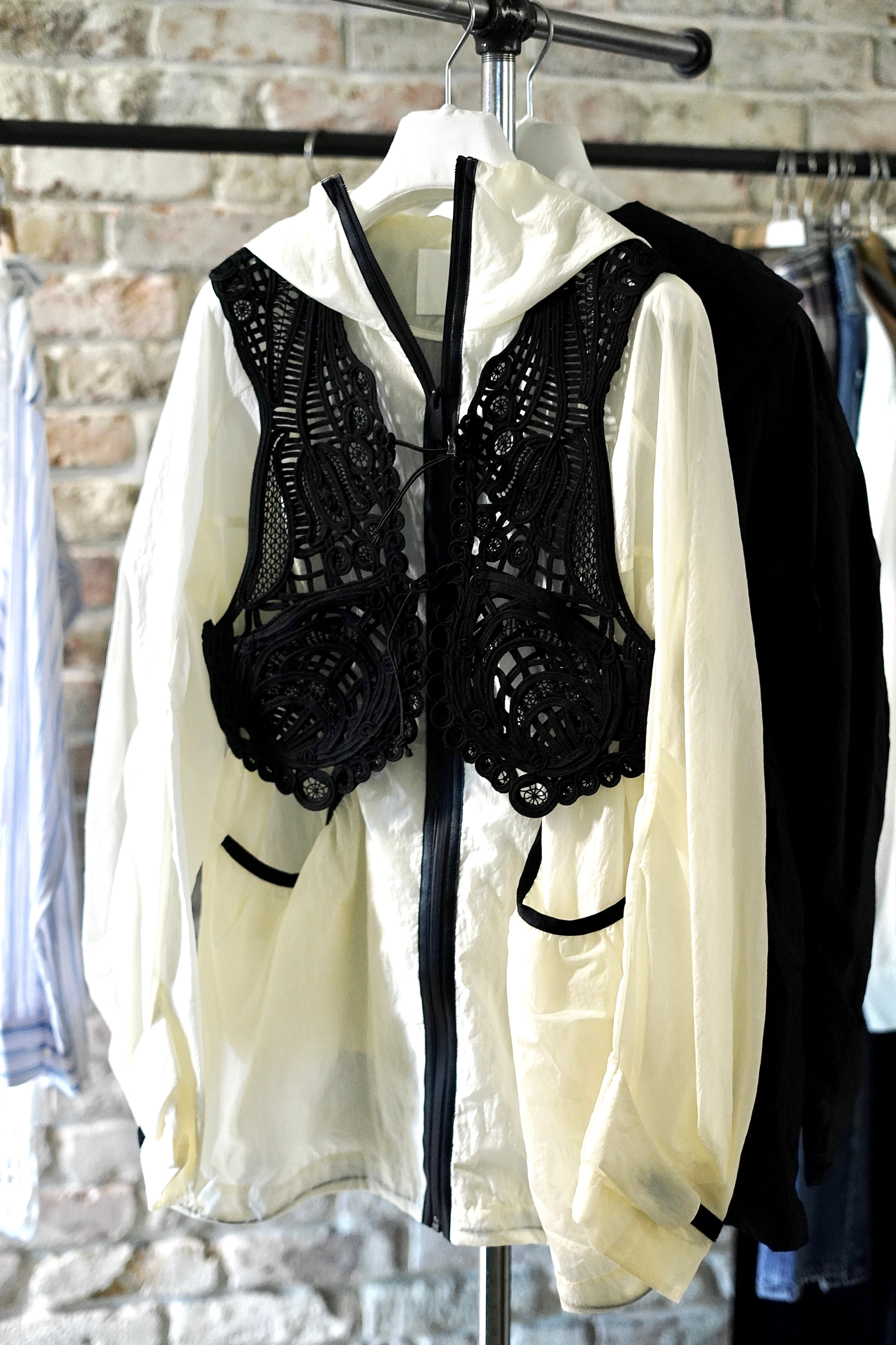 Mame Kurogouchi / Nylon Oversized Jacket with Cording Embroidery