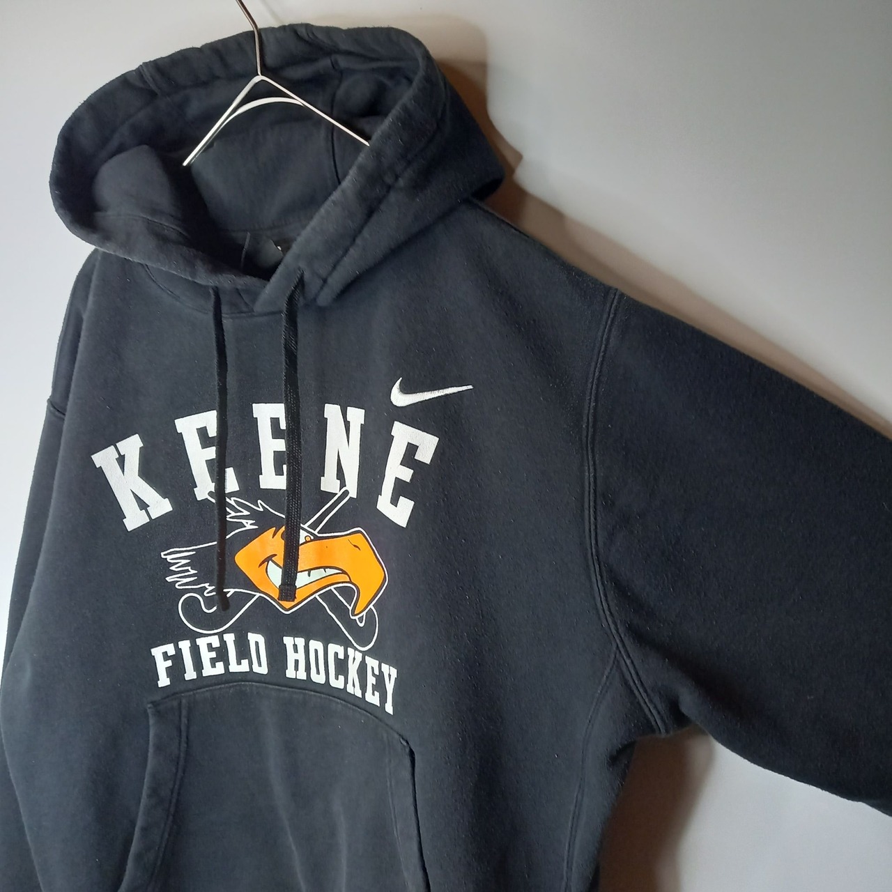 ナイキ　プルオーバー　スウェット　パーカー　刺繍ロゴ　スウォッシュ　M