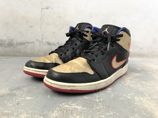 2013 NIKE AIR JORDAN 1 MID BLACK/GYM RED-METALLIC GOLD