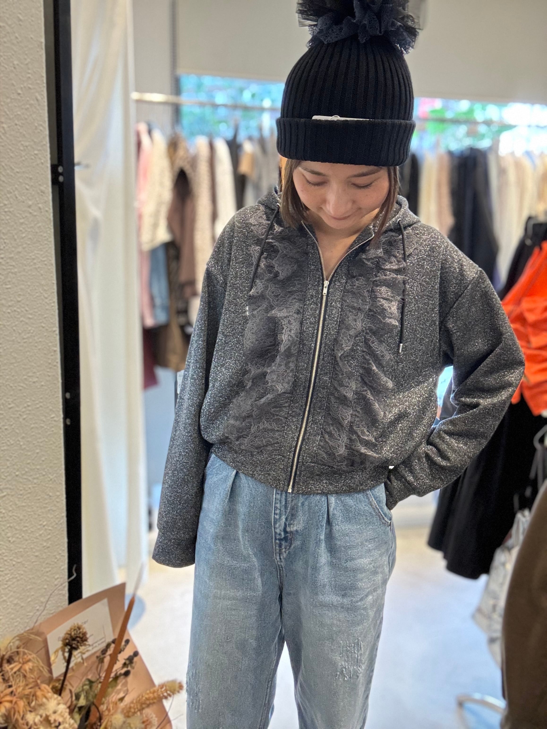 【SELECT】レースフリル装飾ラメパーカー