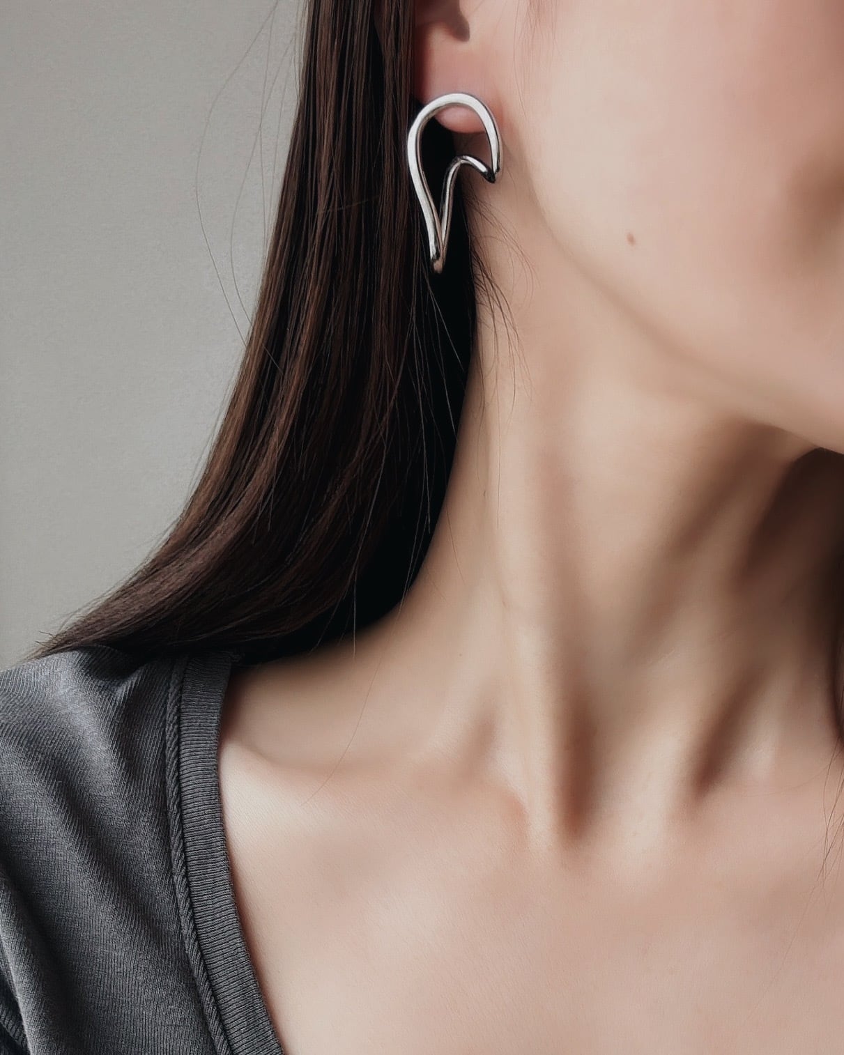 Nuance hoop pierce -Silver-【アレルギー対応】