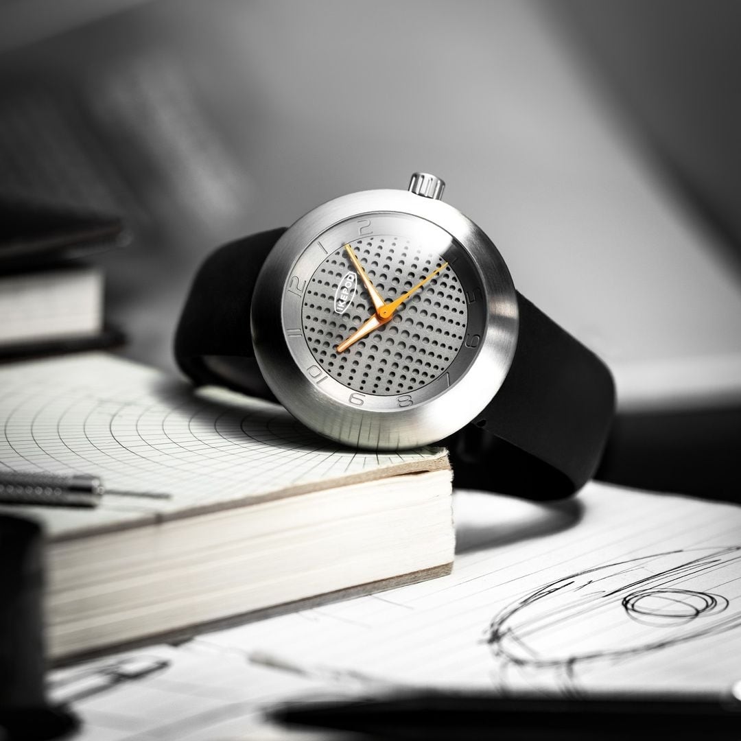 【IKEPOD アイクポッド】Megapod M301 Klara メガポッド ／国内正規品 腕時計