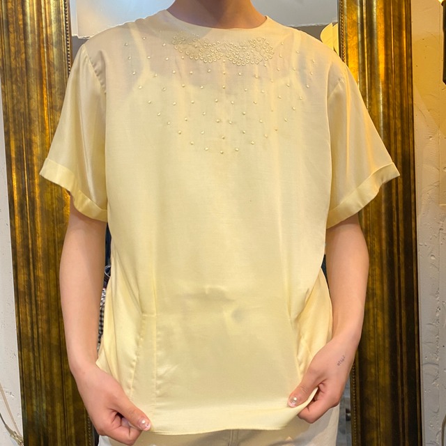 VINTAGE 50-60's yellow flower embroidery blouse