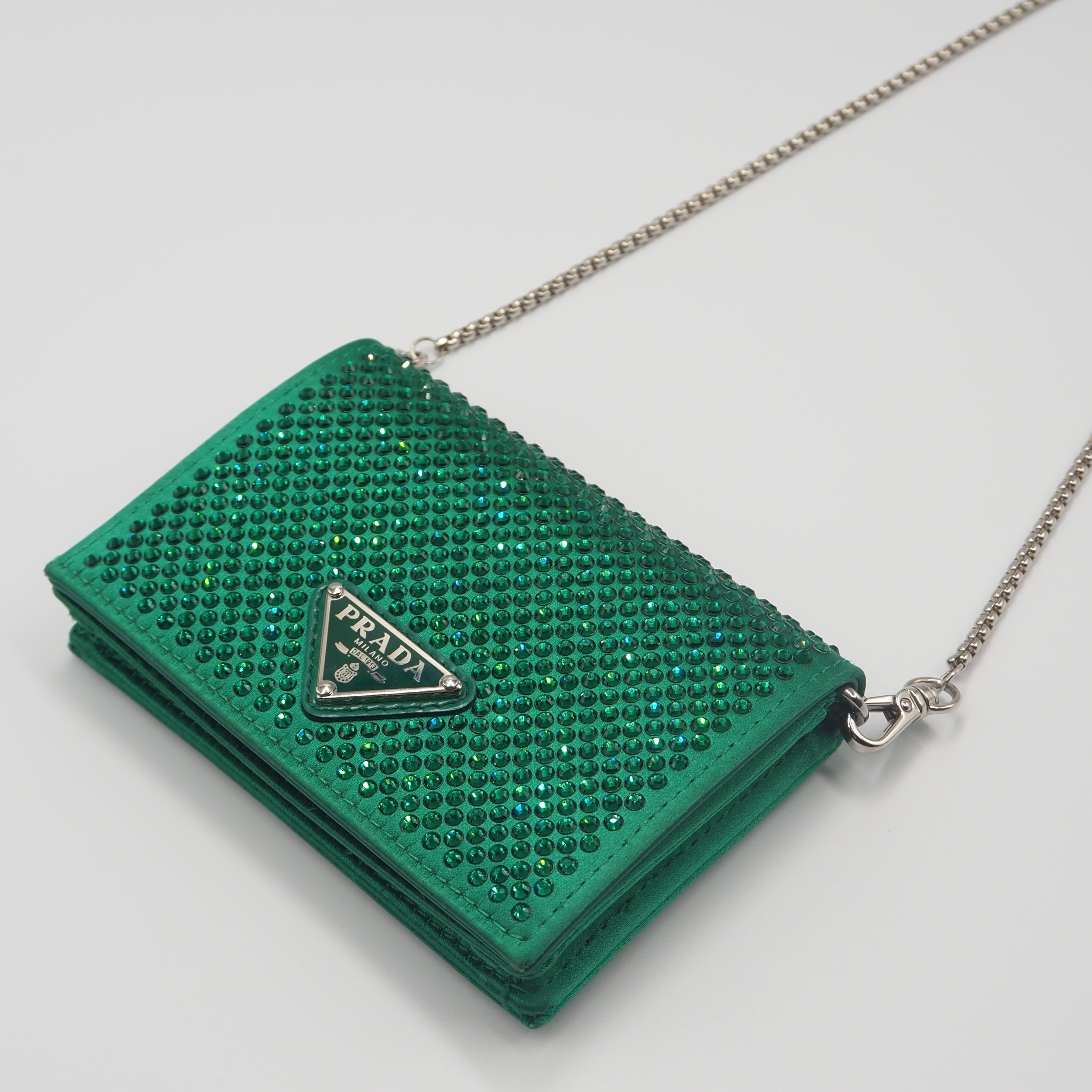 PRADA pre owned flapカードケース レザー グリーン プラダ 付属品付き