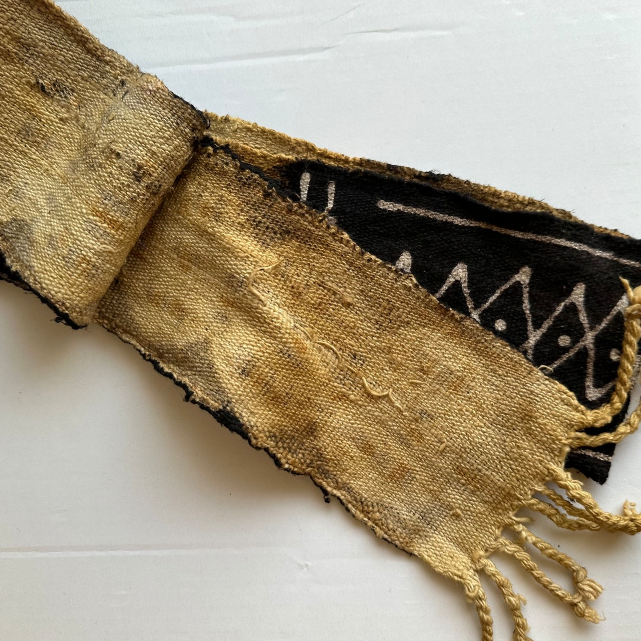 《No.013》短め ボゴランベルト黄土色 四角 泥染め 今回入荷分は写真15〜20枚目