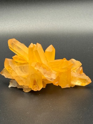 アイリスゴールデンレムリアン原石　濃いめ透明感あり  004