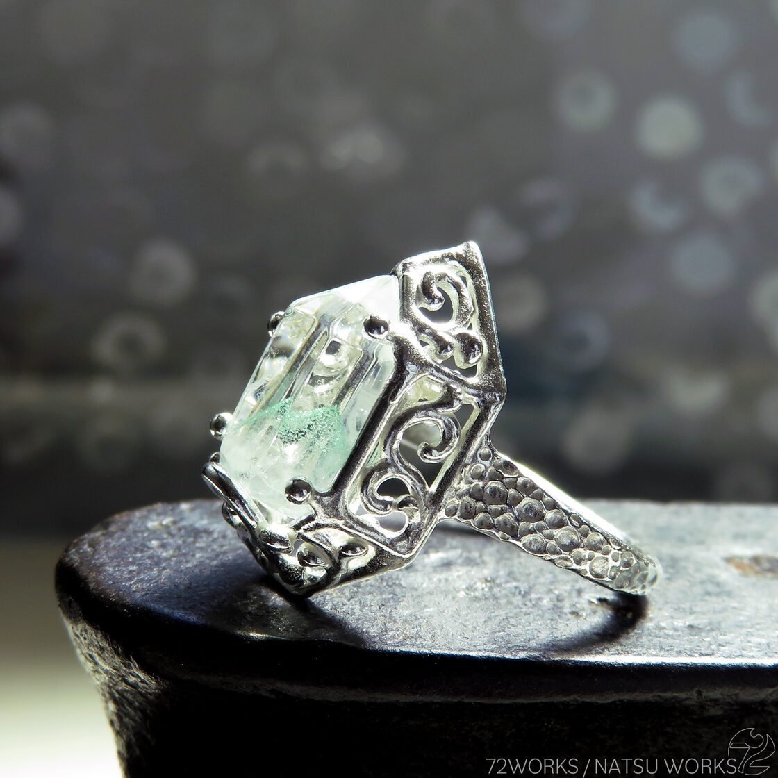 フックサイト in クォーツ / Fuchsite in Quartz ll | PAY ID