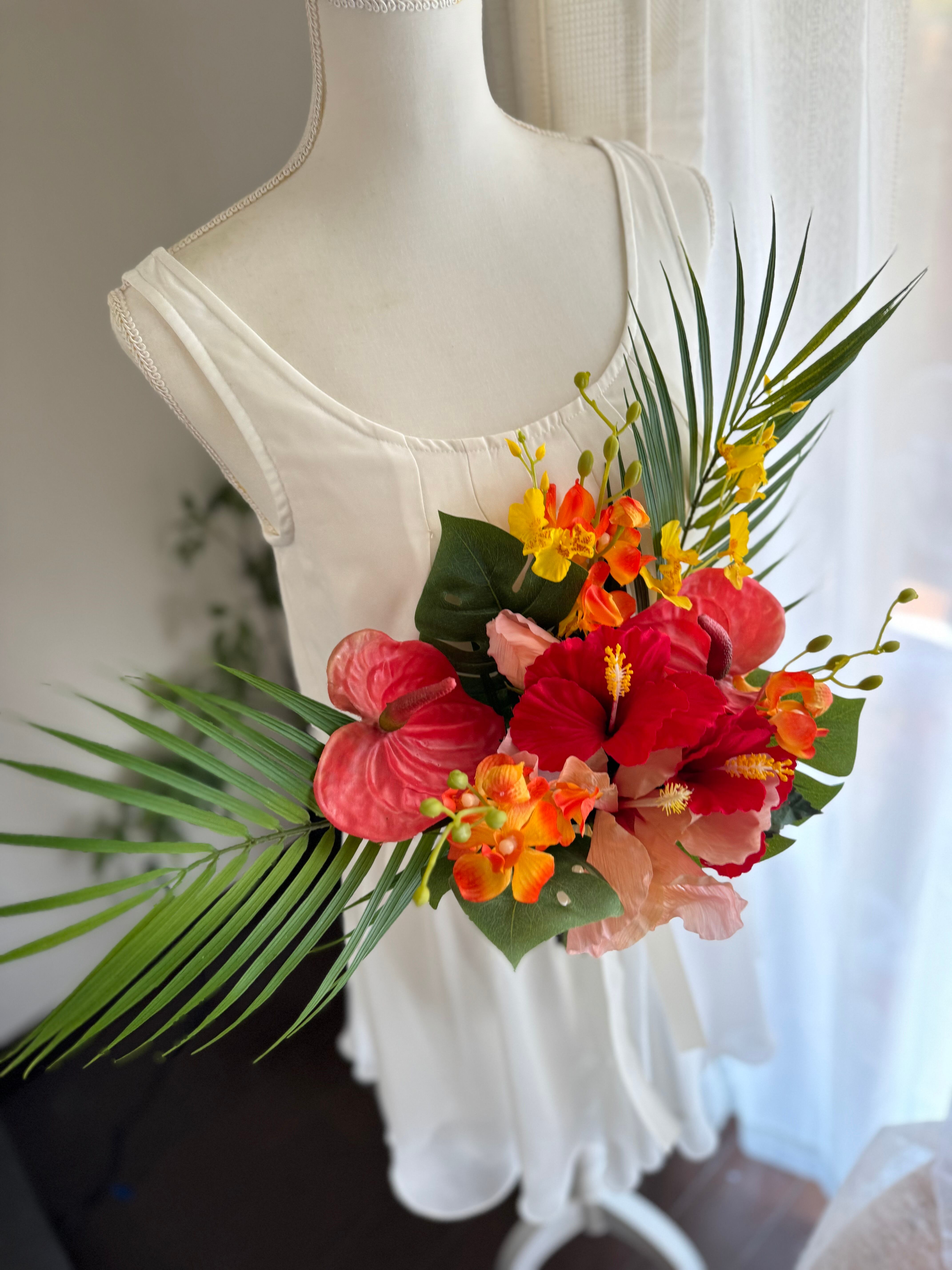 ピンクハイビスカス×プロテアクラッチブーケ☆ブートニア 