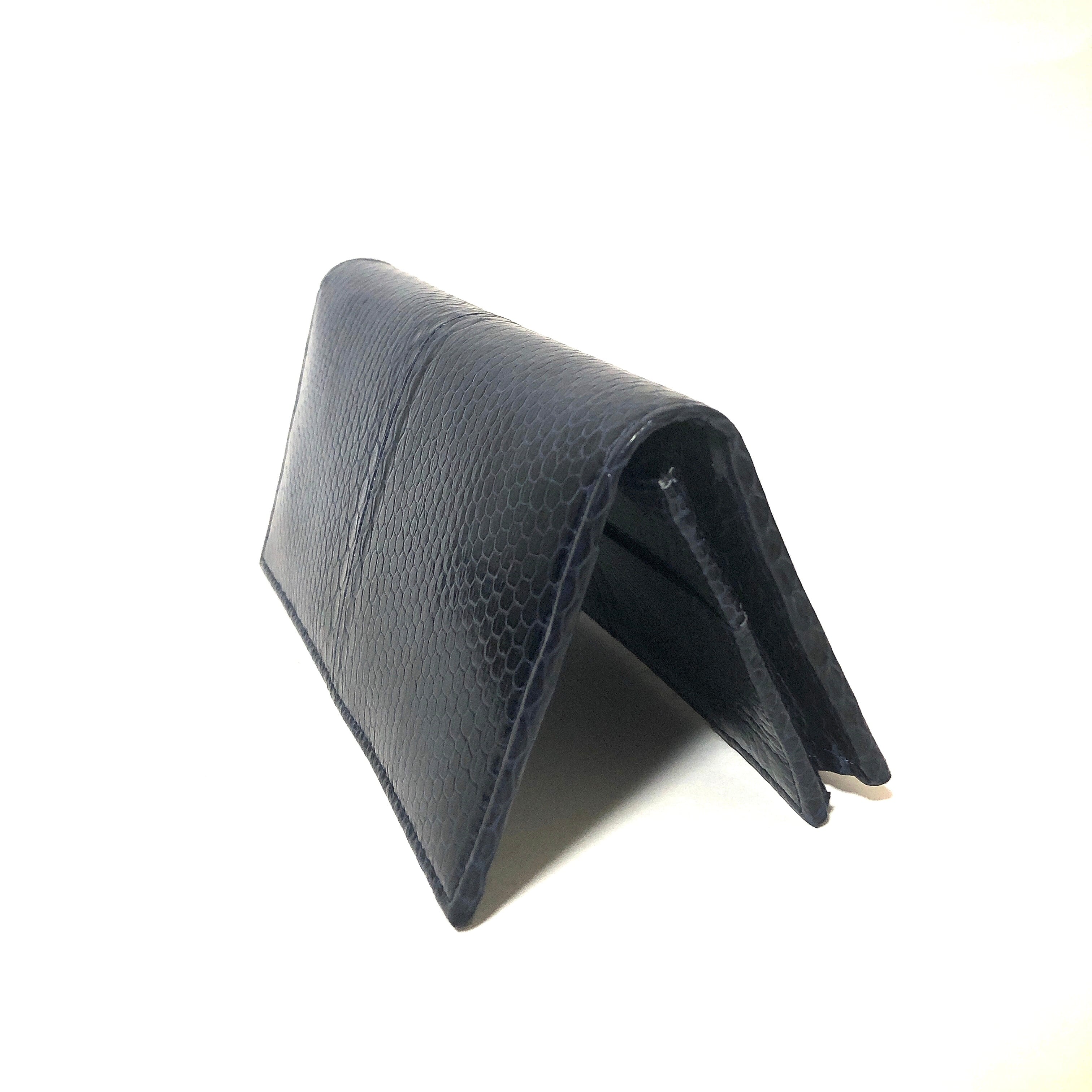 ウミヘビ 海蛇 二つ折り財布 シースネーク 長財布 ネイビー | GYPS FLAT