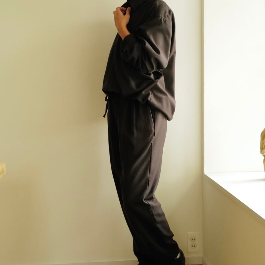 WIRROW｜ Botany wool drawstring pants | HJ GALLERY