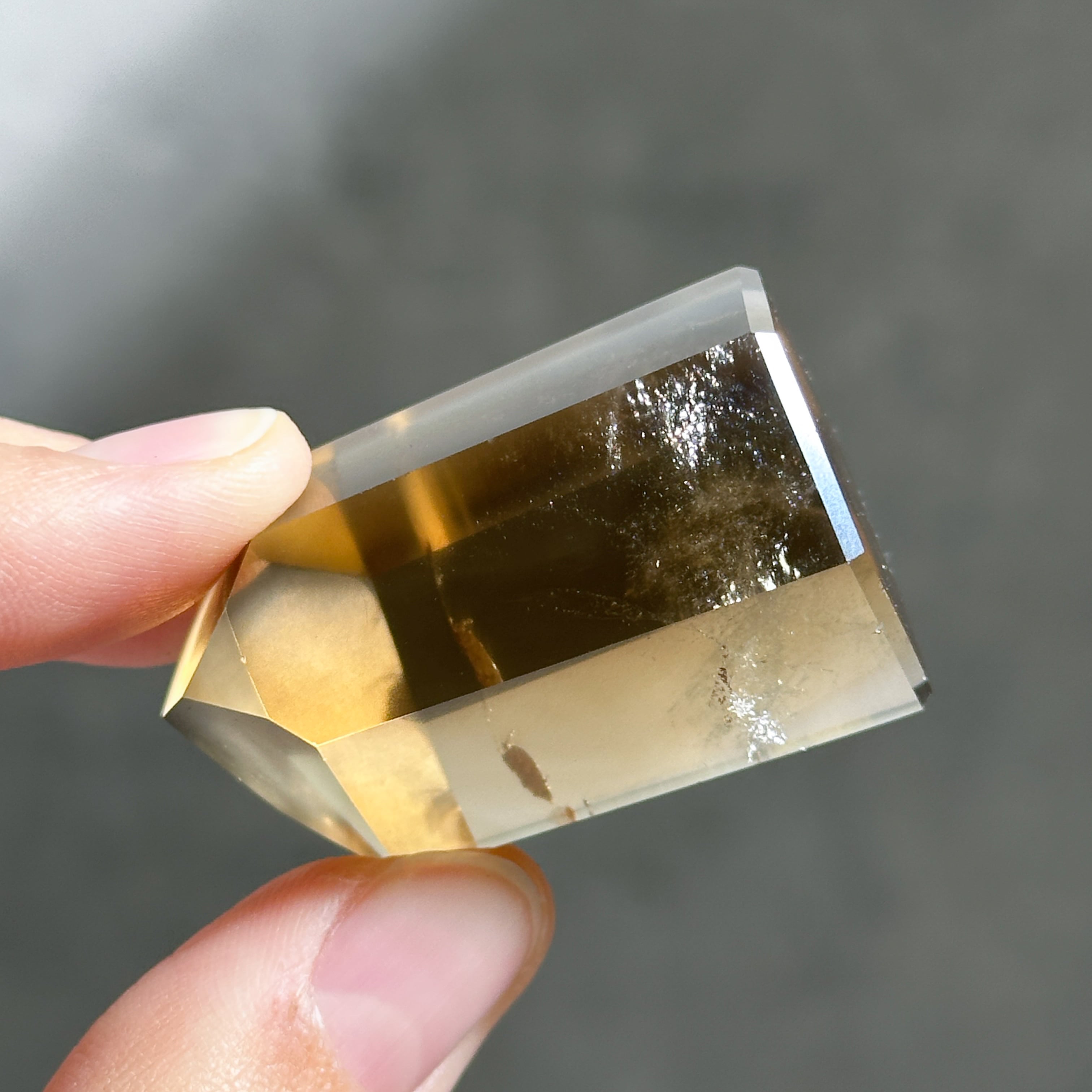 ファントム◎シトリン（黄水晶） タワー 74◇ Citrine ◇ 天然石・鉱物