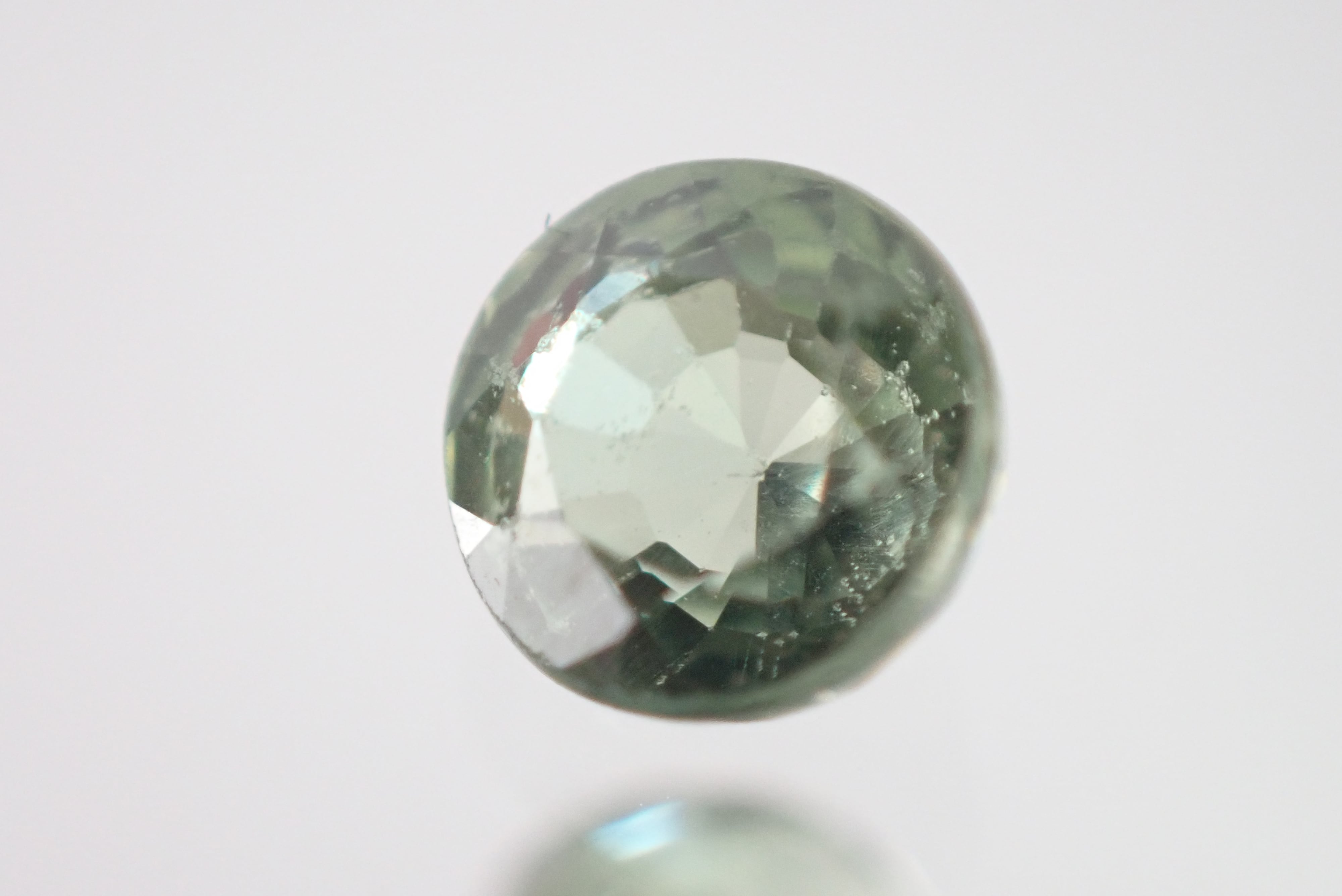 グリーンサファイア 0.38ct [C1‐221] | differencee(ディファレンシー)