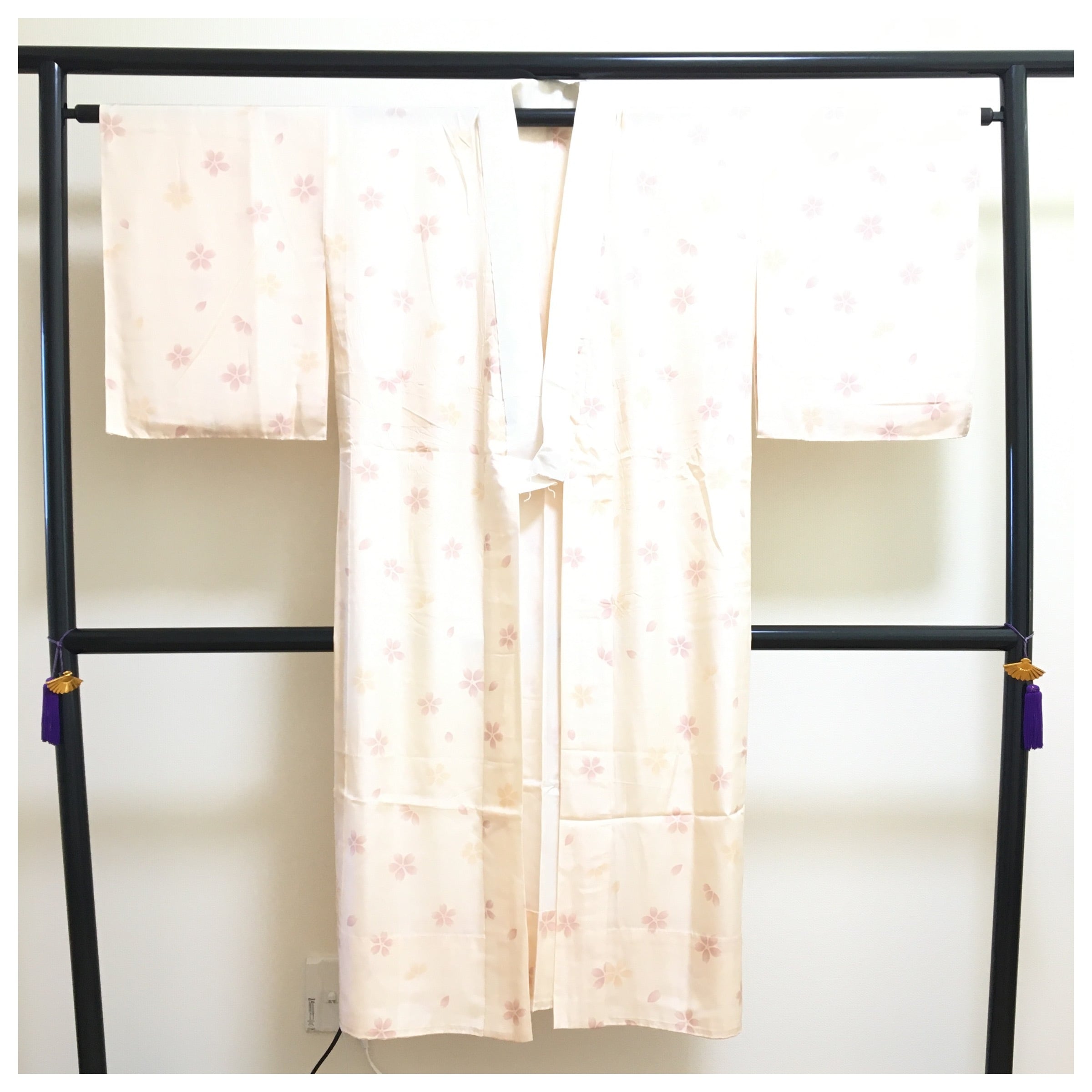 正絹 長襦袢 ピンク 花びら 身丈131 裄63 リサイクル 中古品 | 和装