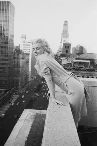 マリリンモンロー Marilyn Monroe ほぼA4サイズ ミニポスター写真 約