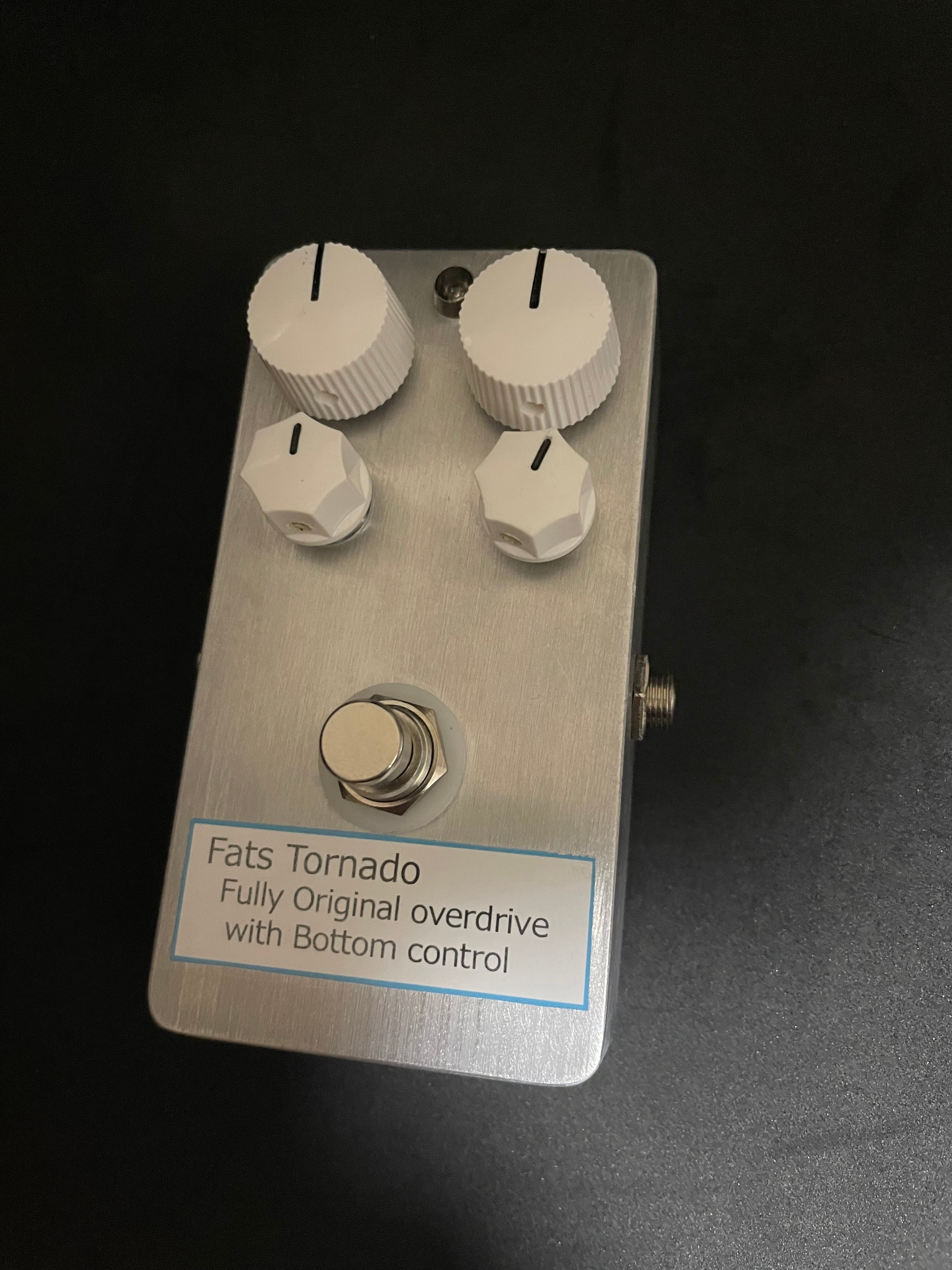 完全オリジナル回路のハンドメイドオーバードライブブランド：Fats