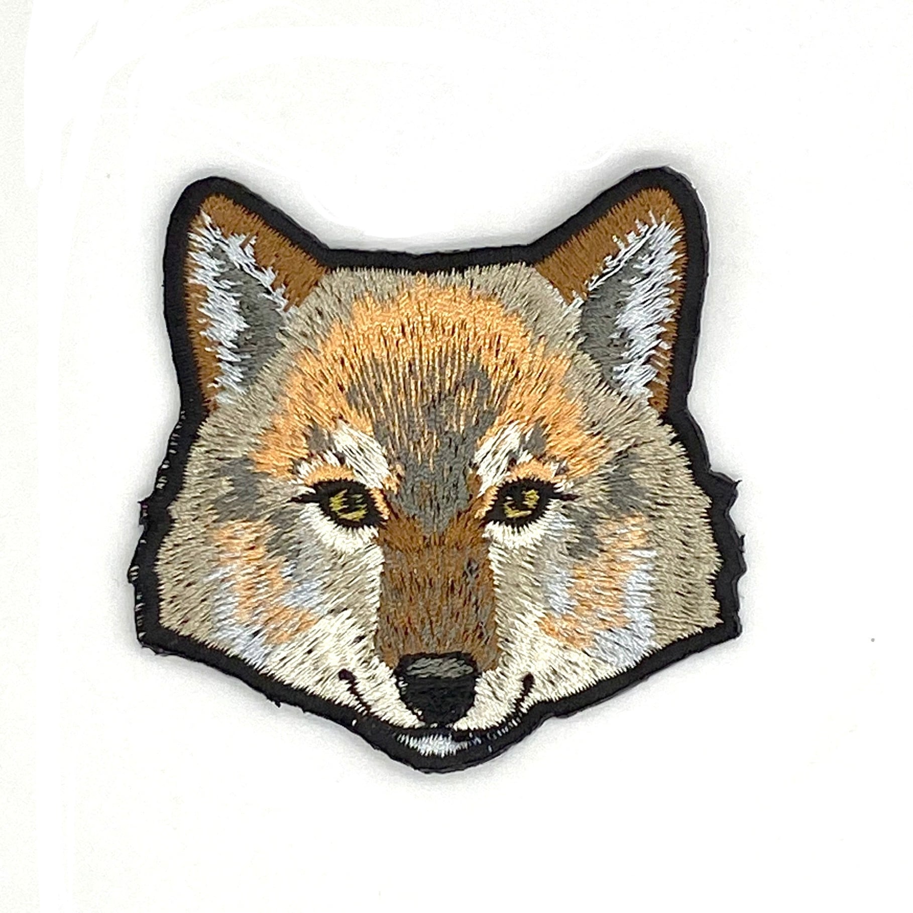 ヨーロッパオオカミの刺繍ワッペン | アトリエリジッタ