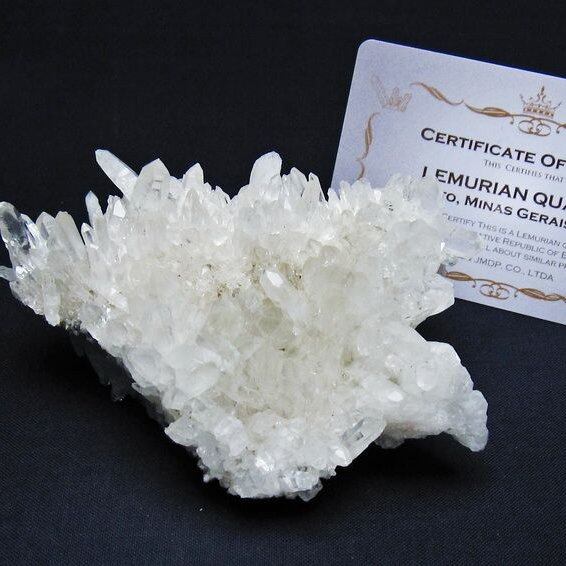 水晶 クラスター 原石 ブラジル ミナスジェライス州 コリント産 レムリアンシード 一点物 172-4186