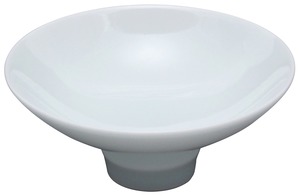 【人気】有田焼 梶謙 盃 ぐい?み おちょこ (中) 白磁 約直径8.5×高さ4cm 容量約40ml 電子レンジ 食洗機対応 日本製 T012