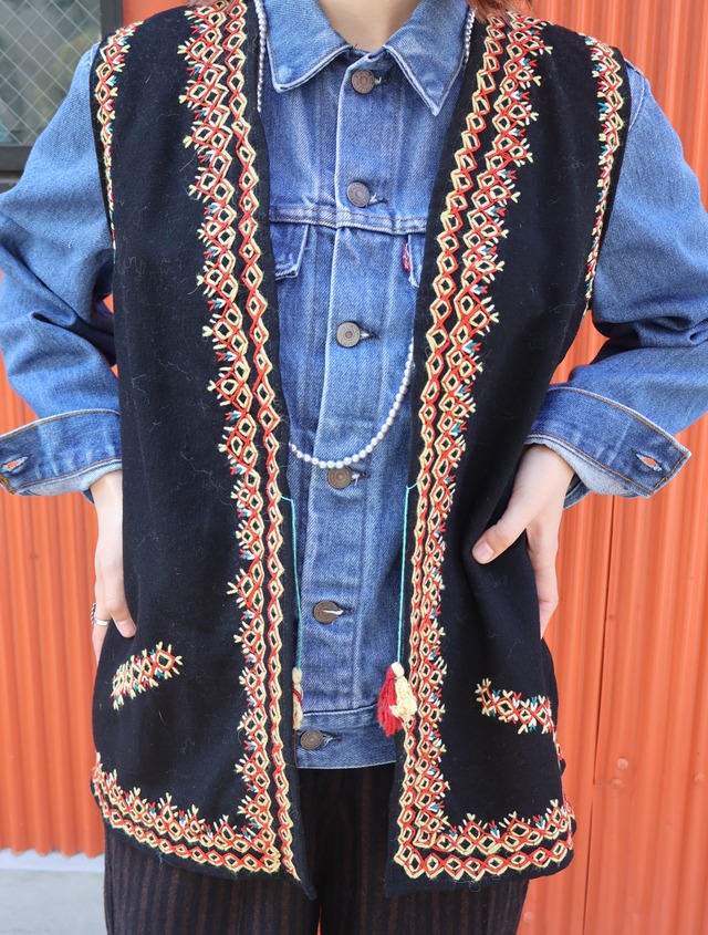 hand embroidery vest【1368】
