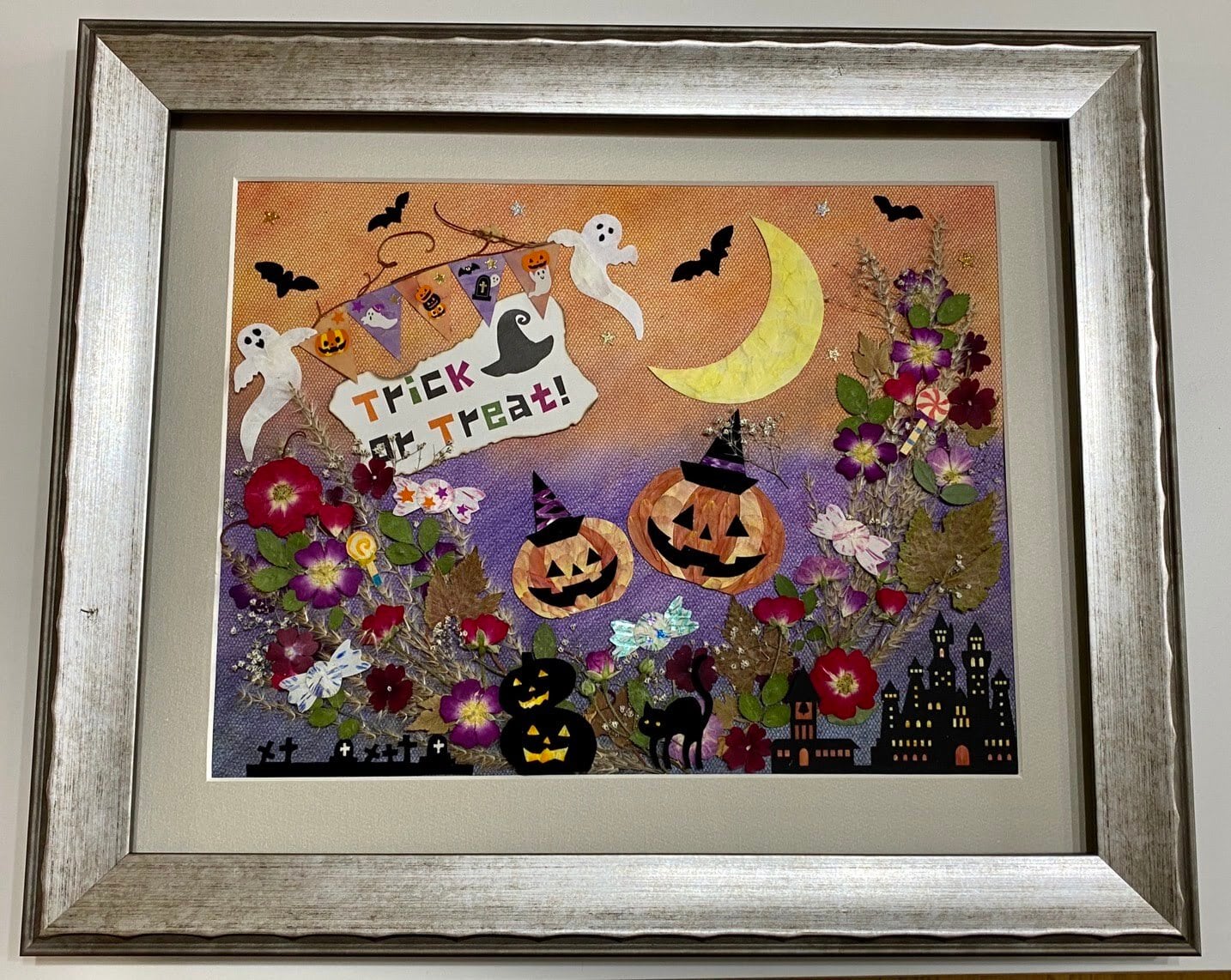 オーダーメイド押し花額　　　　　　～額サイズおよそ40㎝前後～