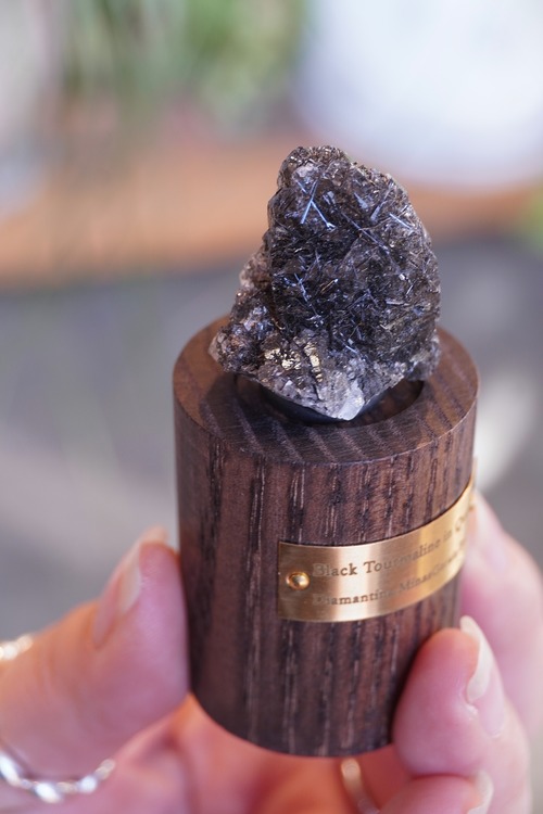 BLACK TOURMALINE IN QUARTZ-ブラックトルマリンインクォーツ（N-217B