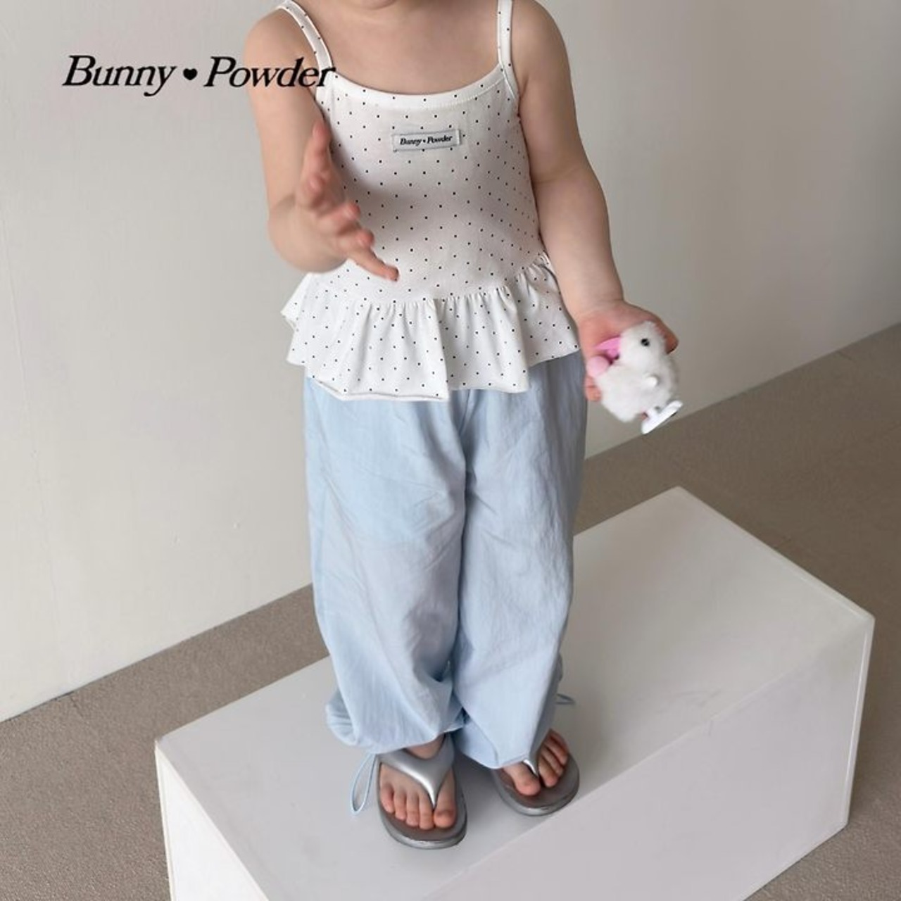 [Bunny Powder] (Planning) Dot Layered Sleeveless / [버니파우더] 기획)도트레이어드나시