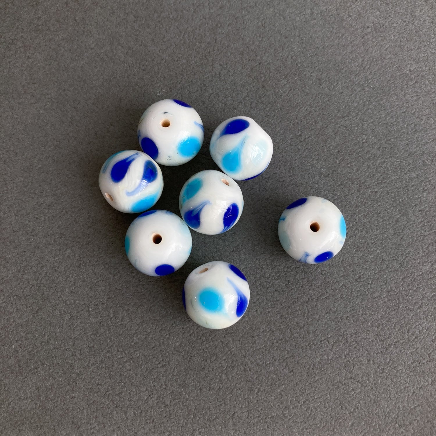 涼しげなしずく模様入とんぼ玉ビーズ | Dua-アクセサリーパーツショップ