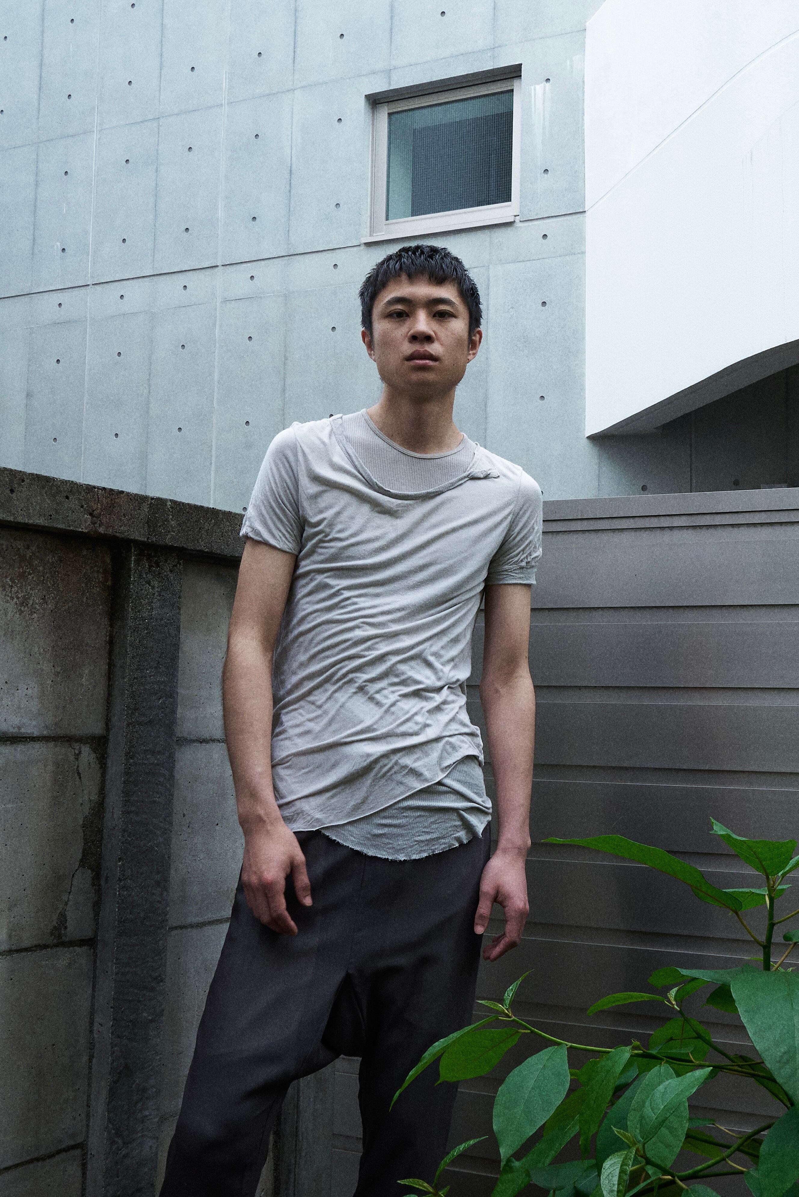 NiCOLAS & MARK Layered docking pattern T-shirt | FOLLIEE.