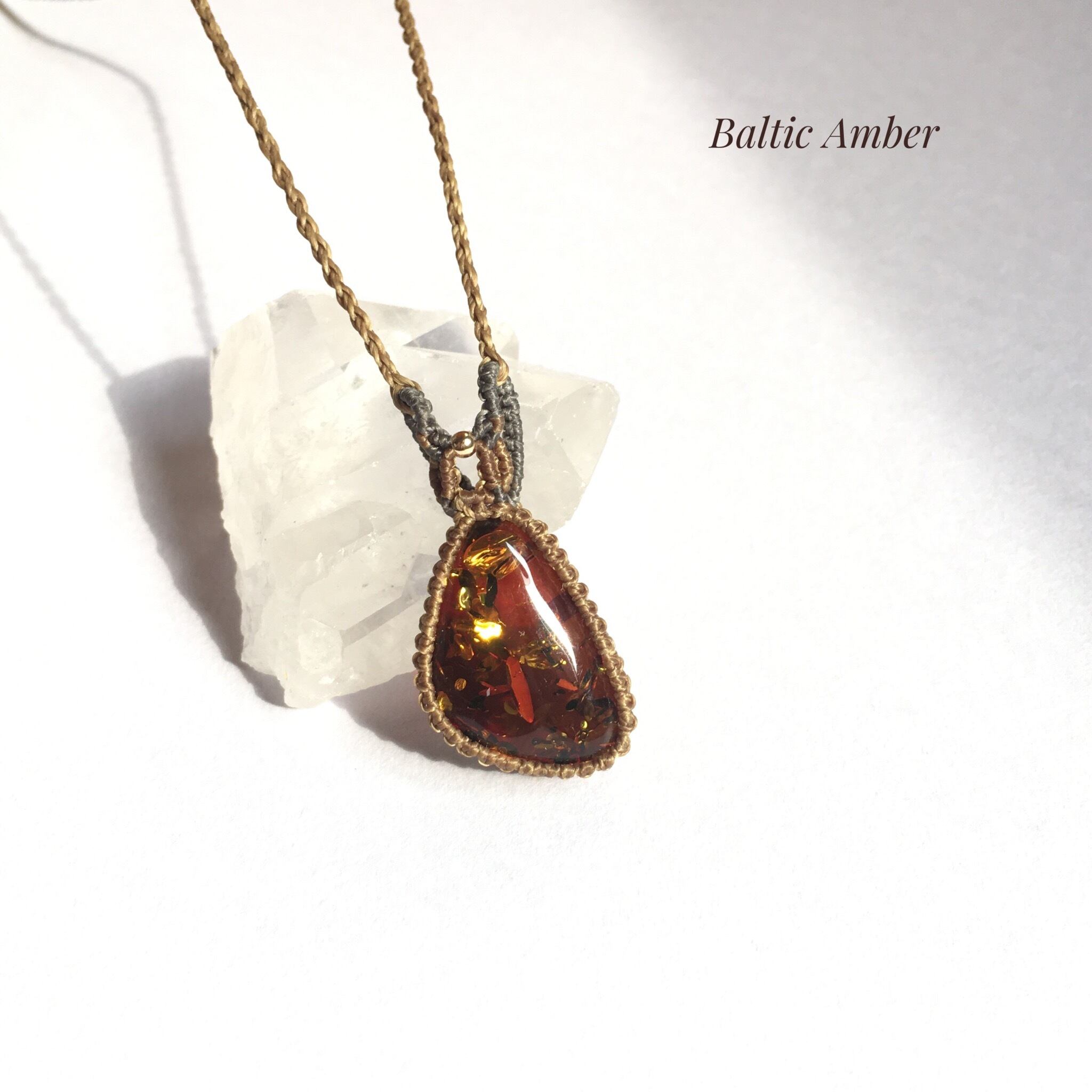 バルティックアンバー macrame necklace