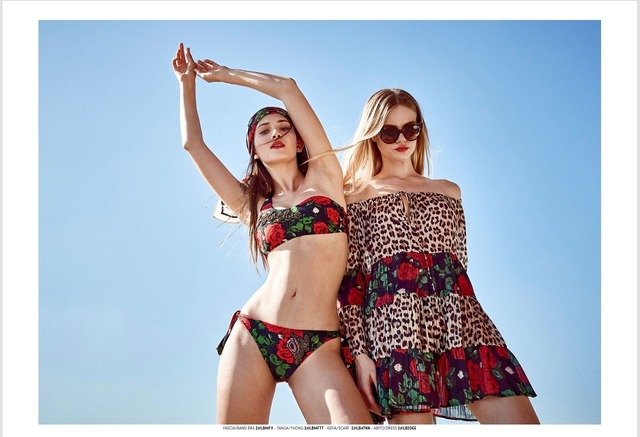 TWINSET <イタリア、ツインセット> ローズプリント&ビーズ刺繍 ワイヤー入りカップビキニ セット