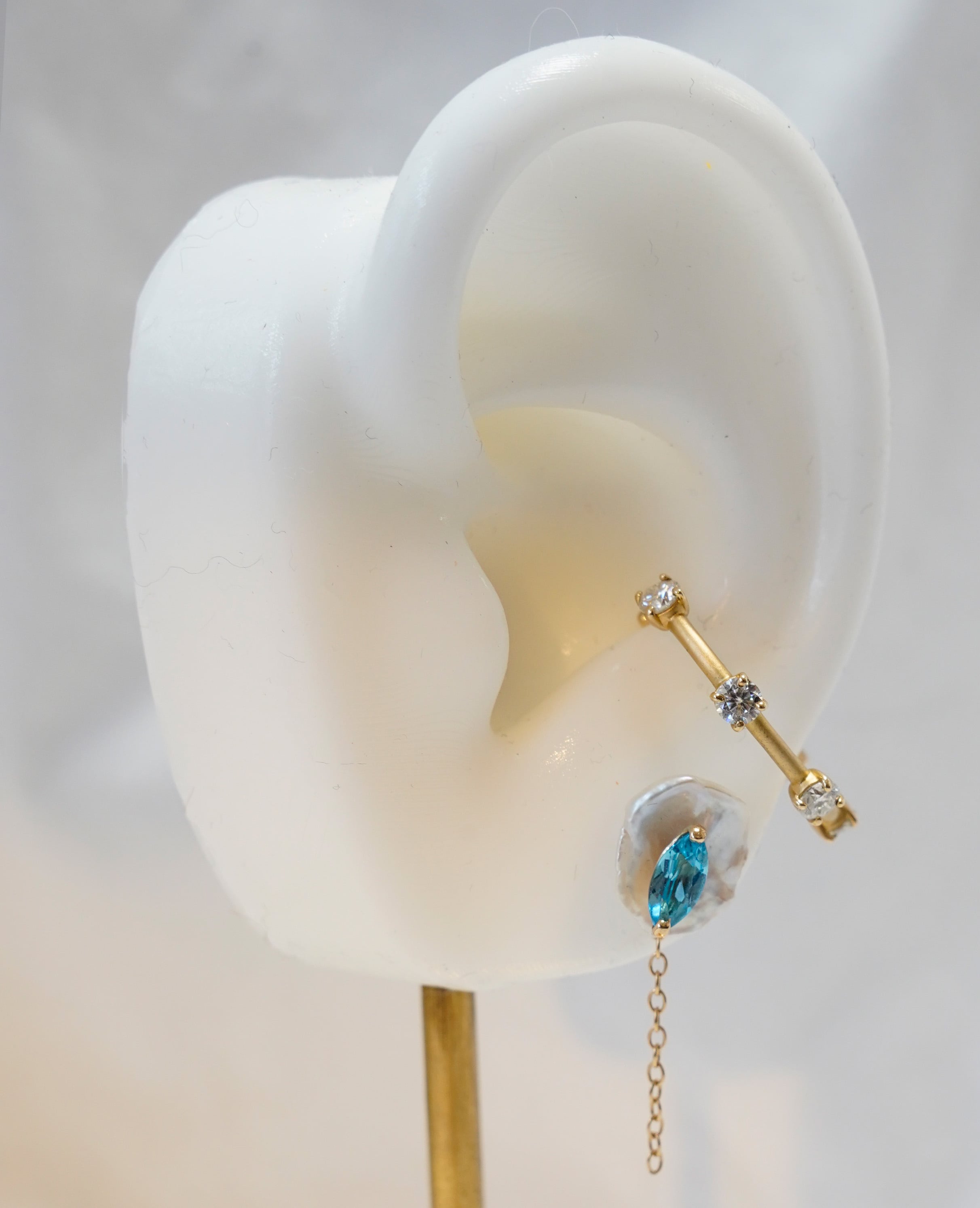 K10・K18）Birthstone pierced 11月-Blue Topaz- | Thalatta