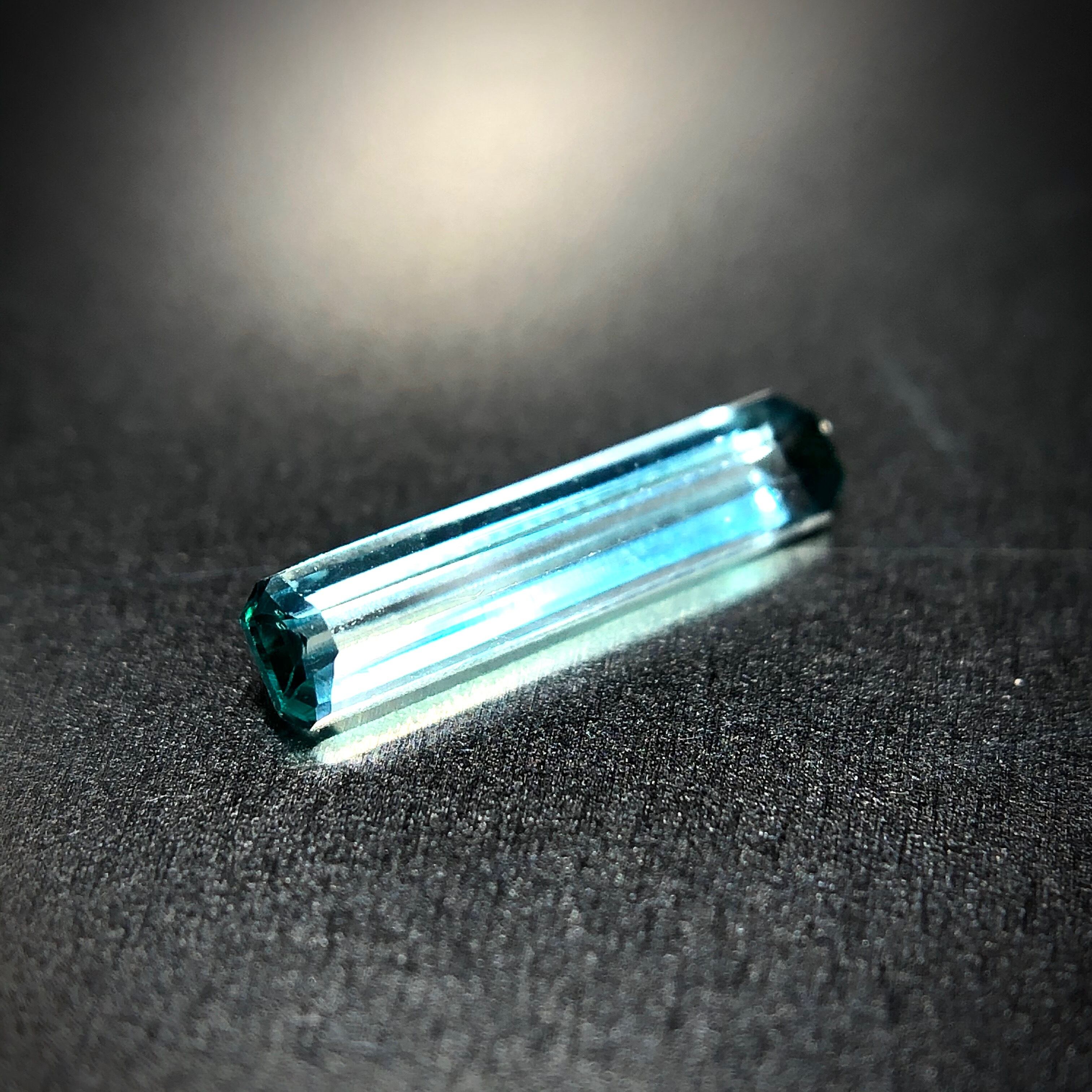 グランディディエライト 唯一無二の青色 0.16ct 希少石 天然 グランディディエライト