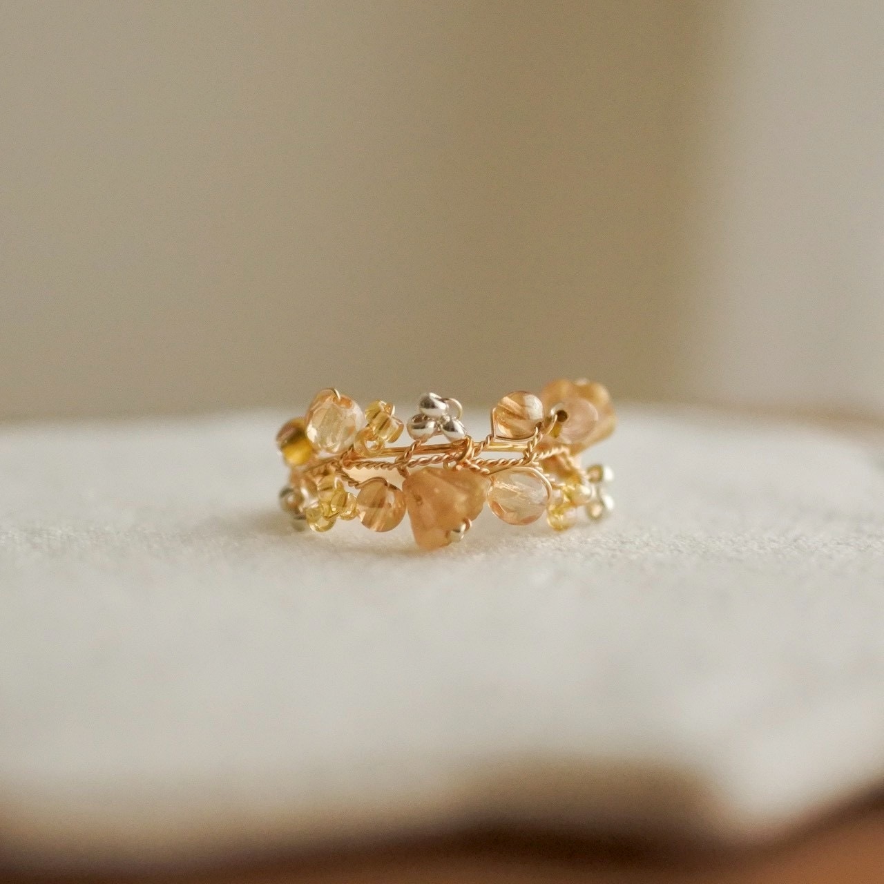 3,4月限定カラー 「シャンパンゴールドシリーズ」 結わい(小)イヤカフ