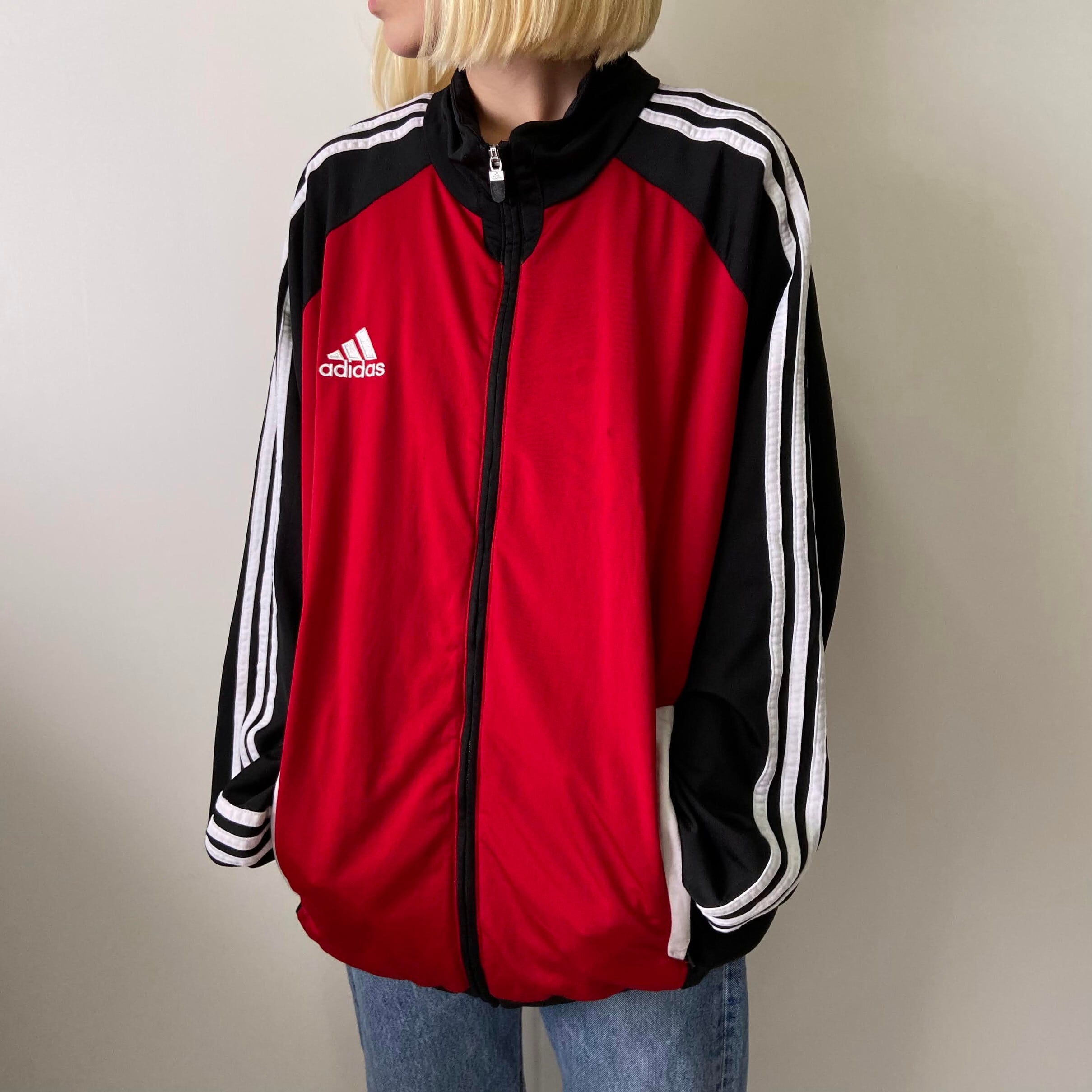 ACミラン adidas ジャージ 赤黒 adidas ACミラン ジャージ 黒/赤アンセムジャケット - メルカリ adidas ナイロンジャケット　赤黒