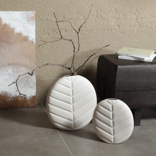 花瓶 フラワーベース 一輪挿し おしゃれ モダン 葉 リーフ 北欧 インテリア 雑貨 陶器 置物 デザイン ナチュラル ボタニカル