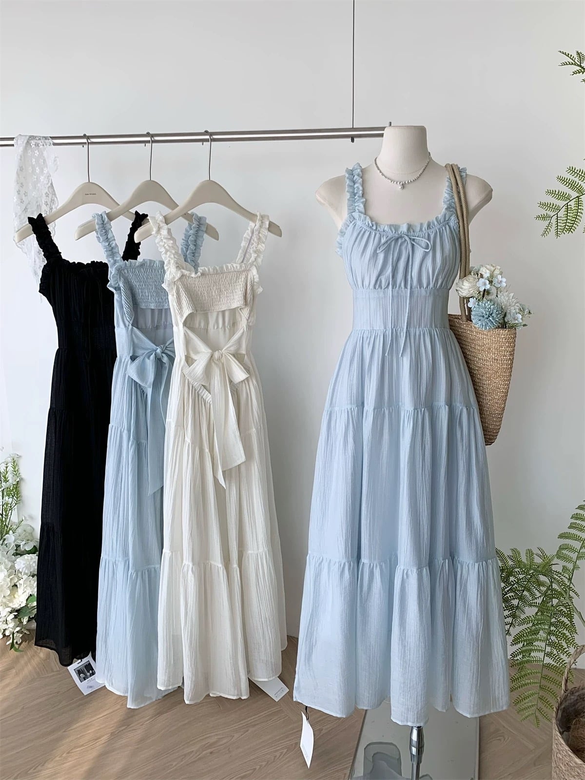 ★IAMMARI★ シャーリングAラインワンピース 3COLORS お取り寄せ】シャーリング Aライン ワンピース 3色 | LOUIS LOVER