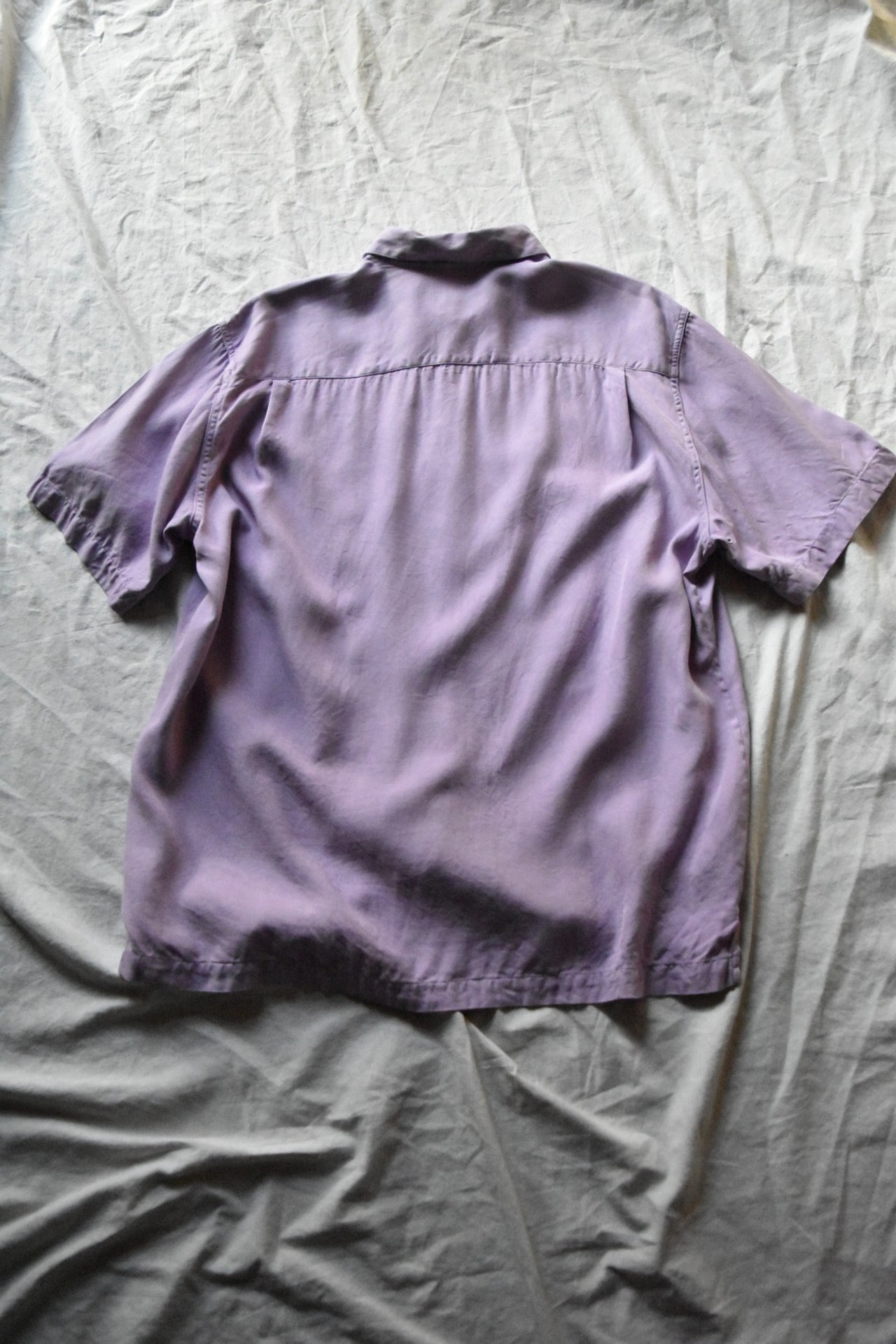 Purple shirt with block embroidery