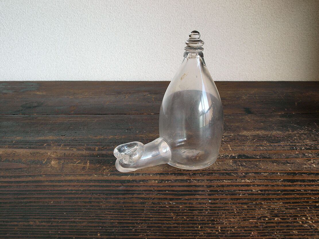 オパールガラスの小瓶 ミルクガラス ファーマシーボトル 吹きガラス